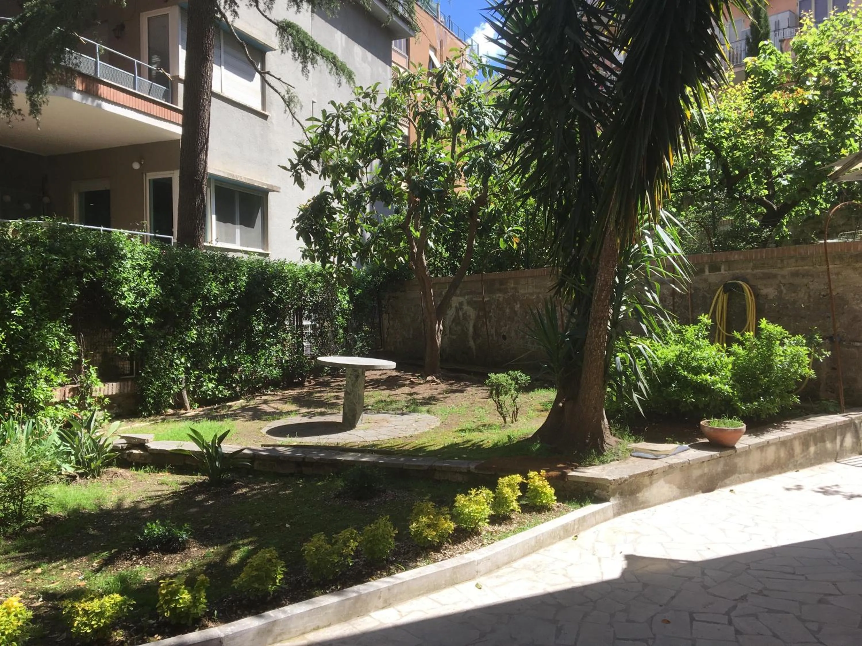 Garden in GLI ARANCI Apartment