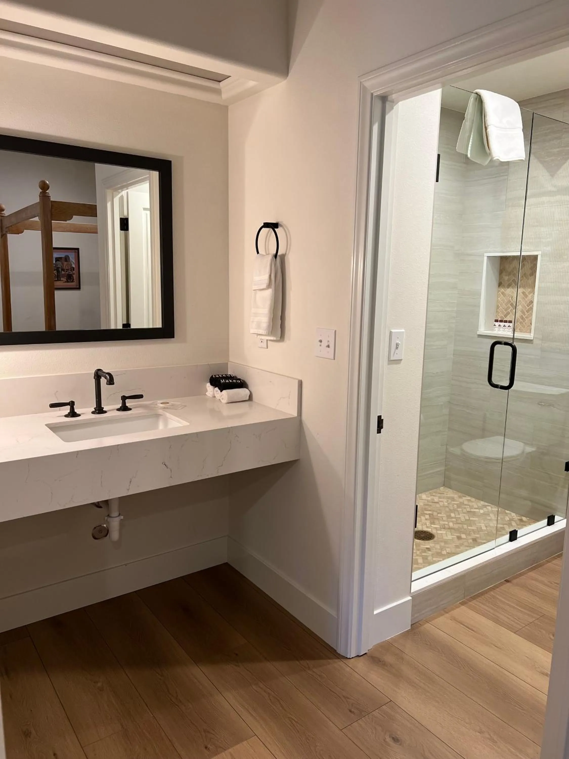 Shower in Circle Bar B Guest Ranch