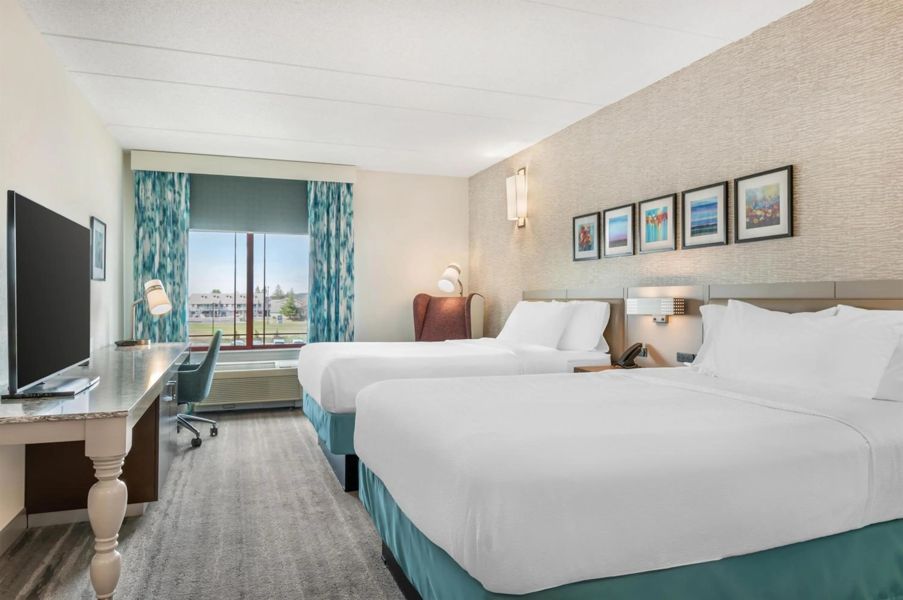 Bed in Hilton Garden Inn Wisconsin Dells