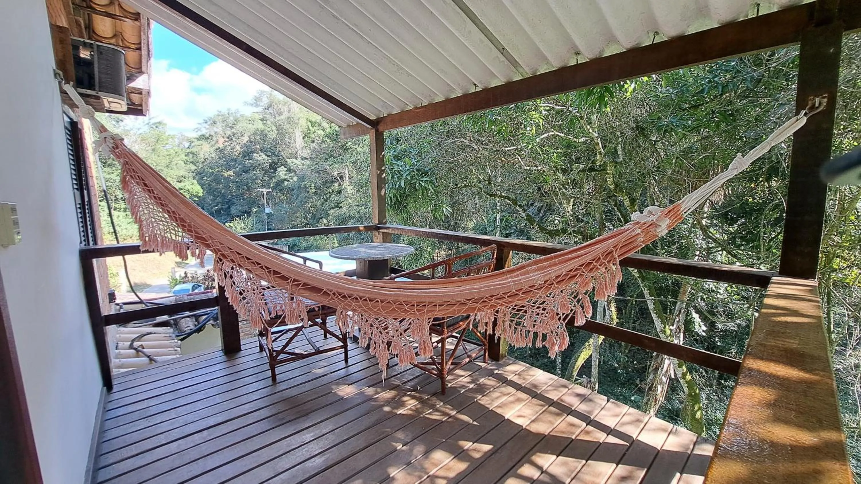 Superior One-Bedroom Apartment with Balcony in Pousada Valle dos Pássaros