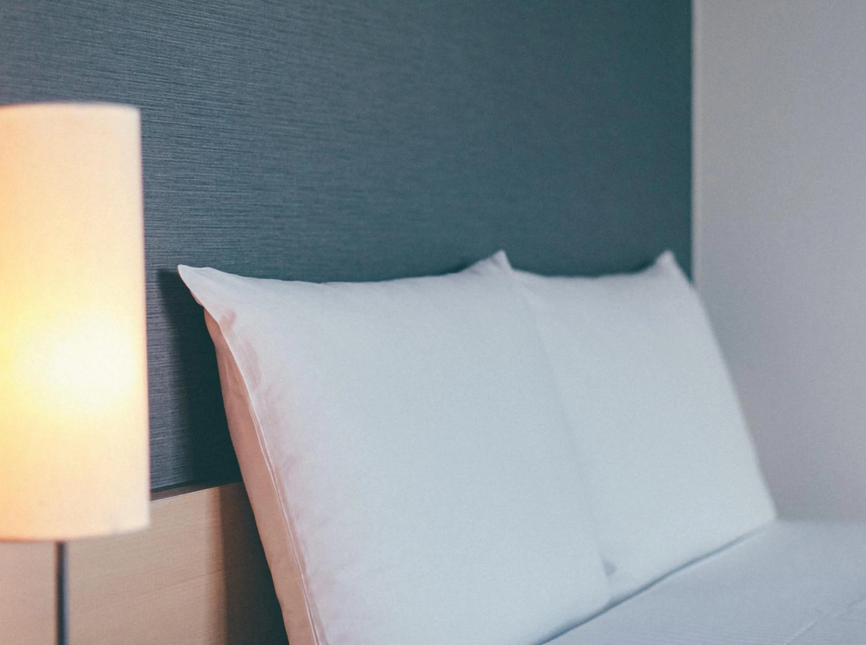 Bed in Hamilton Hotel Red