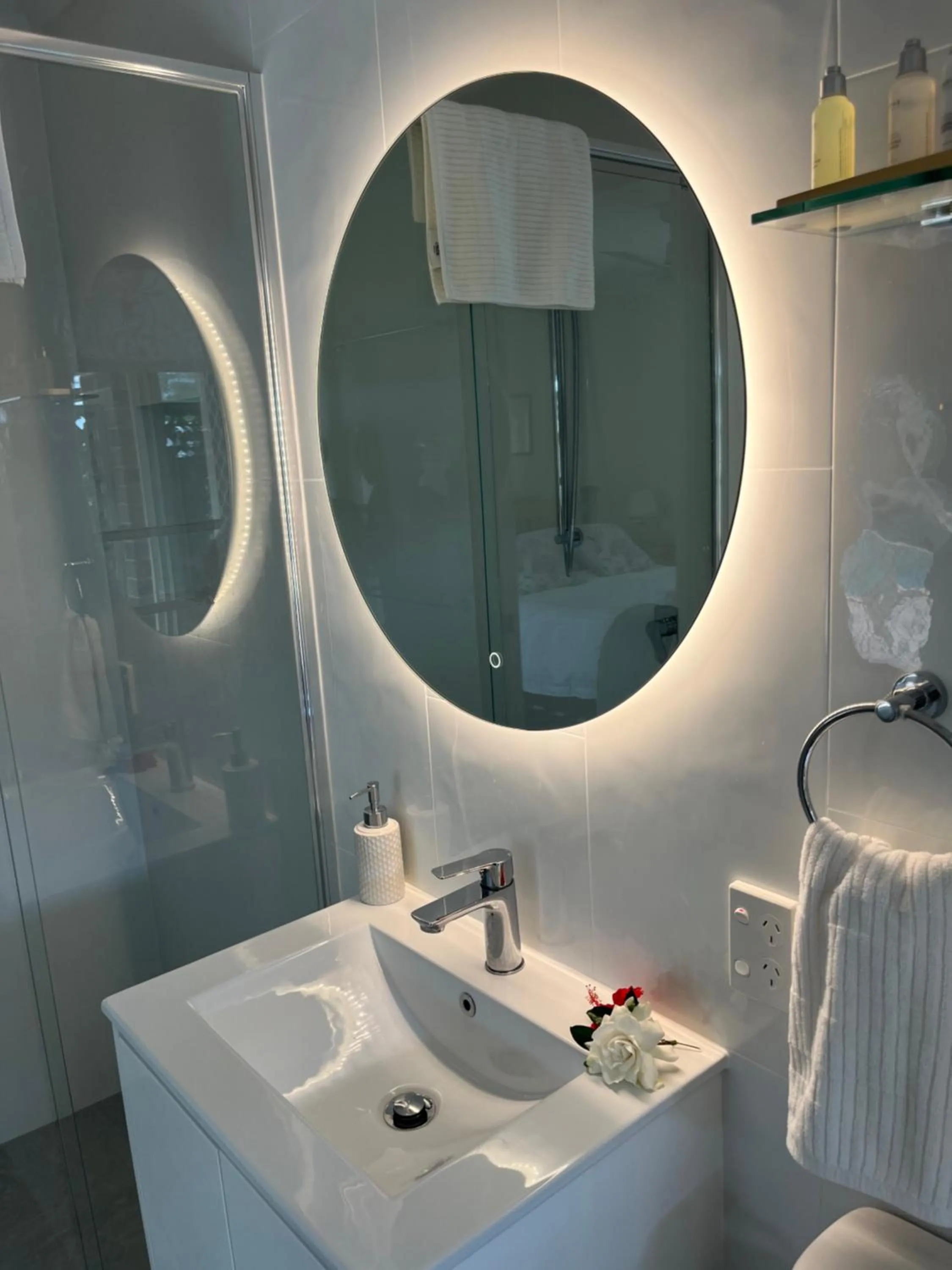 Robyn's Nest - Bed and Breakfast