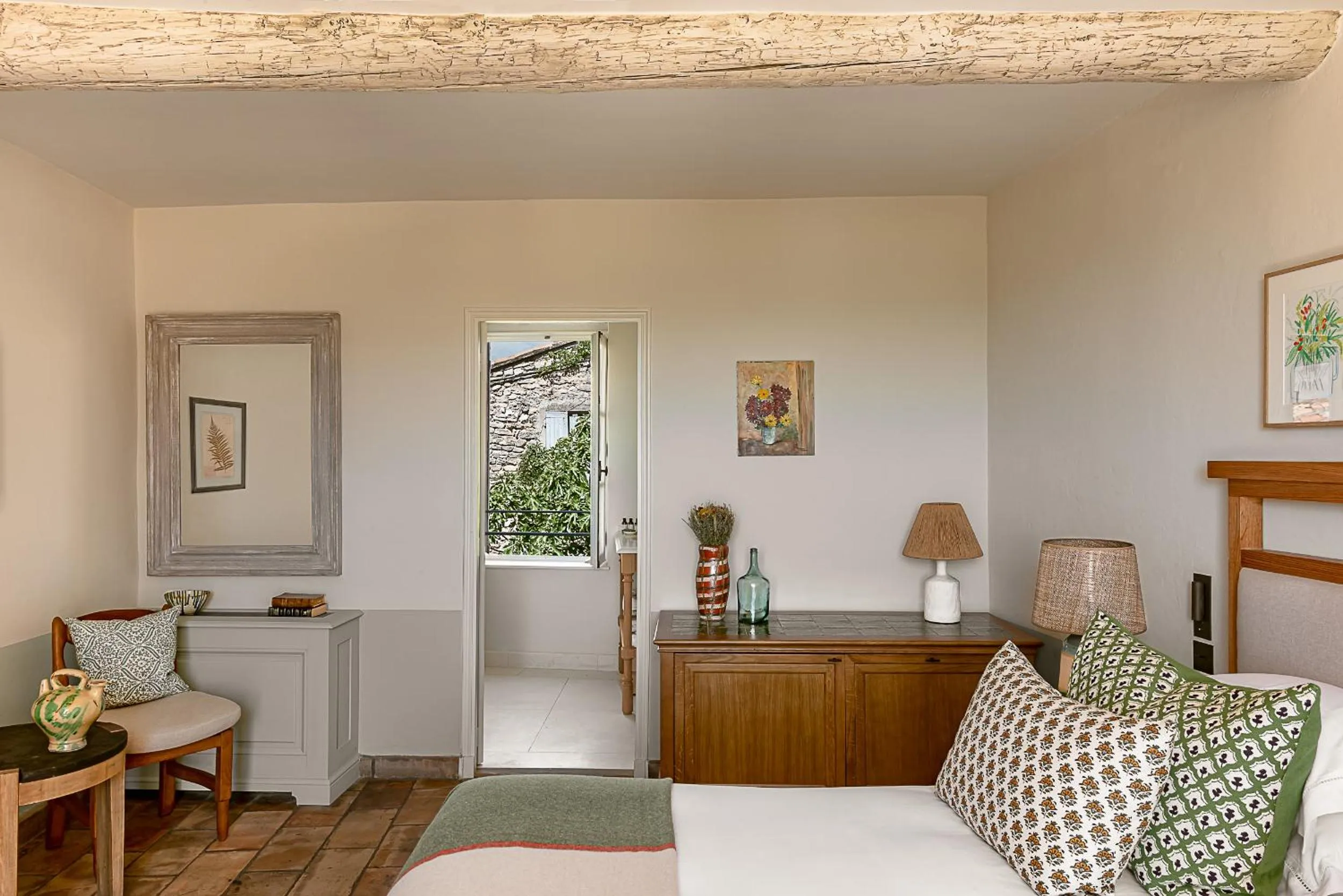 Bedroom in Hotel Crillon le Brave