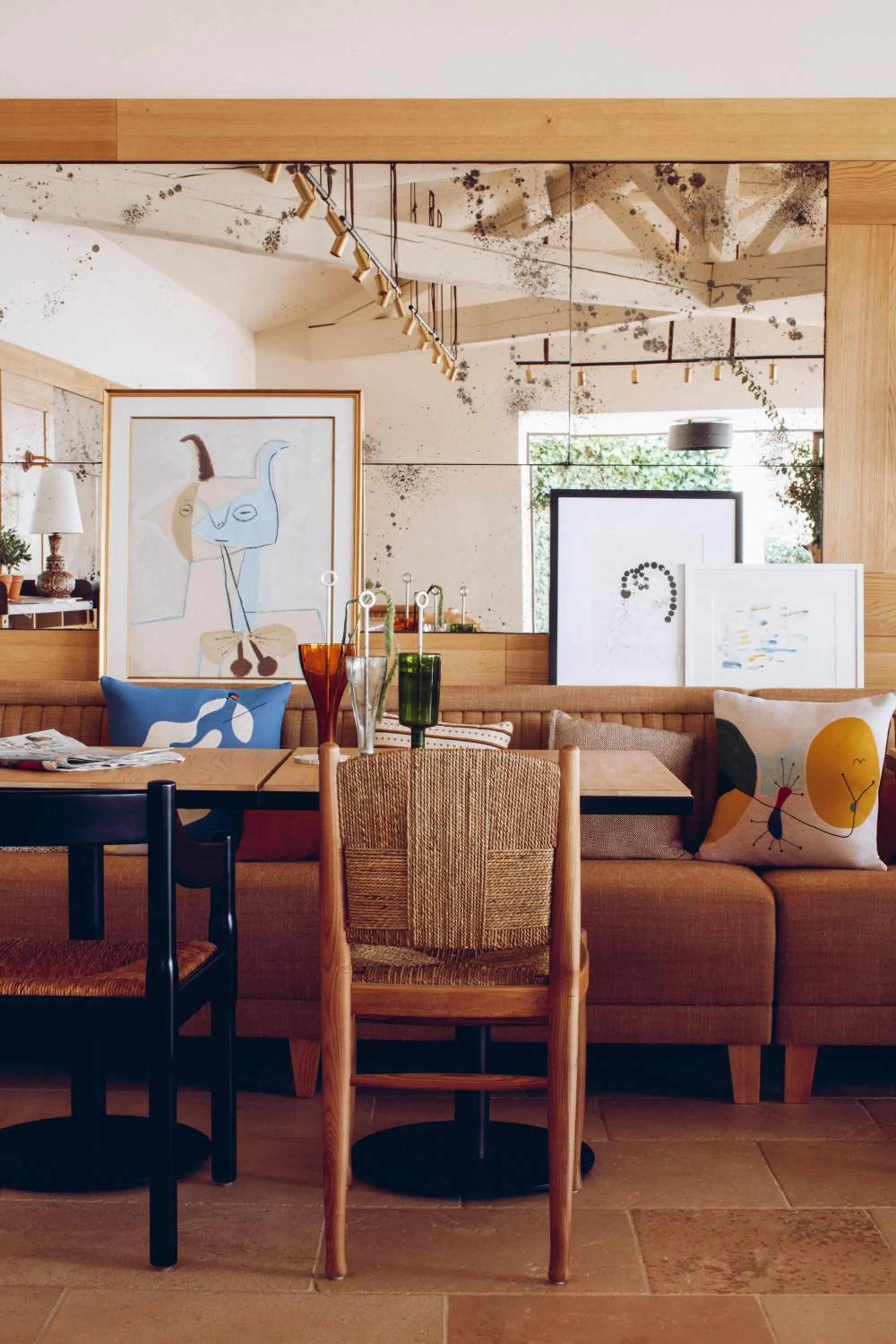 Restaurant/places to eat in Hotel Crillon le Brave