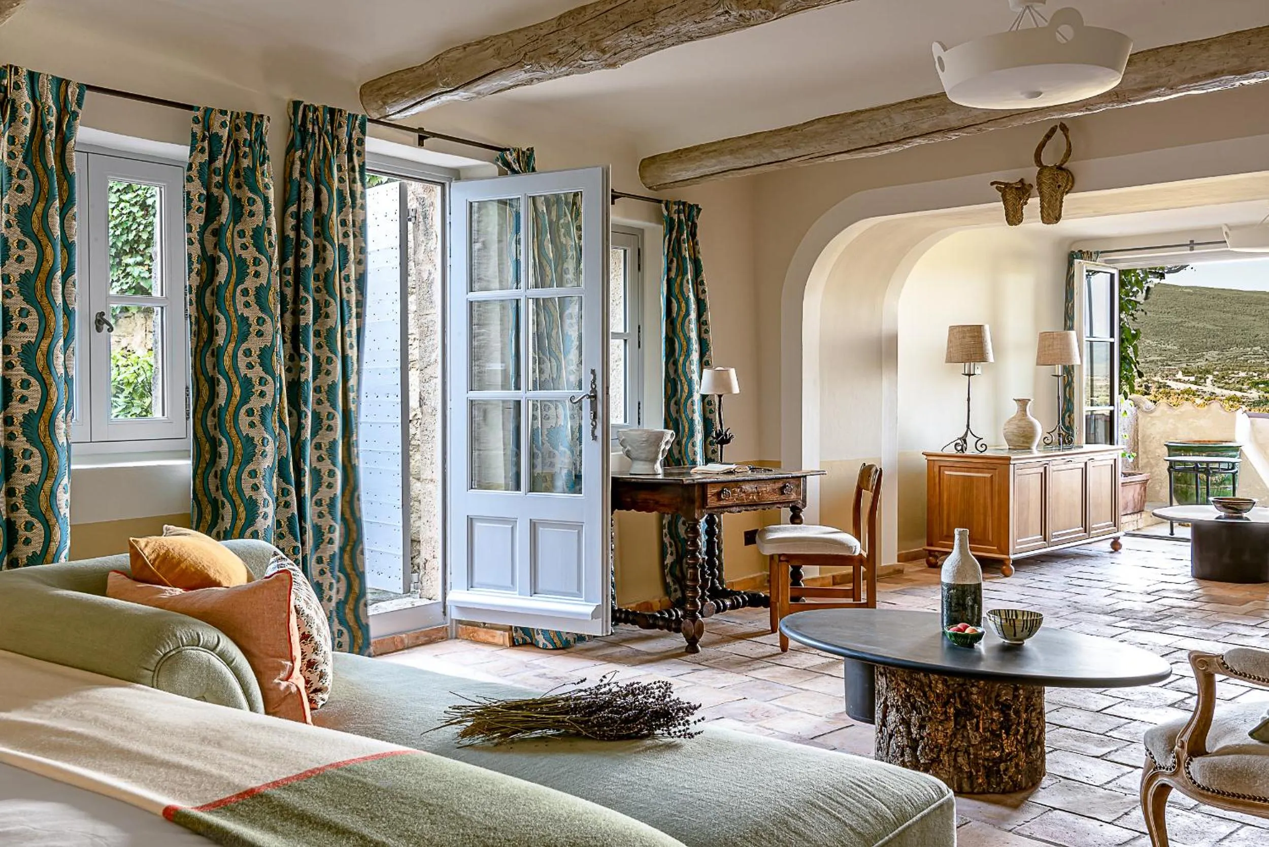 Bedroom, Bed in Hotel Crillon le Brave