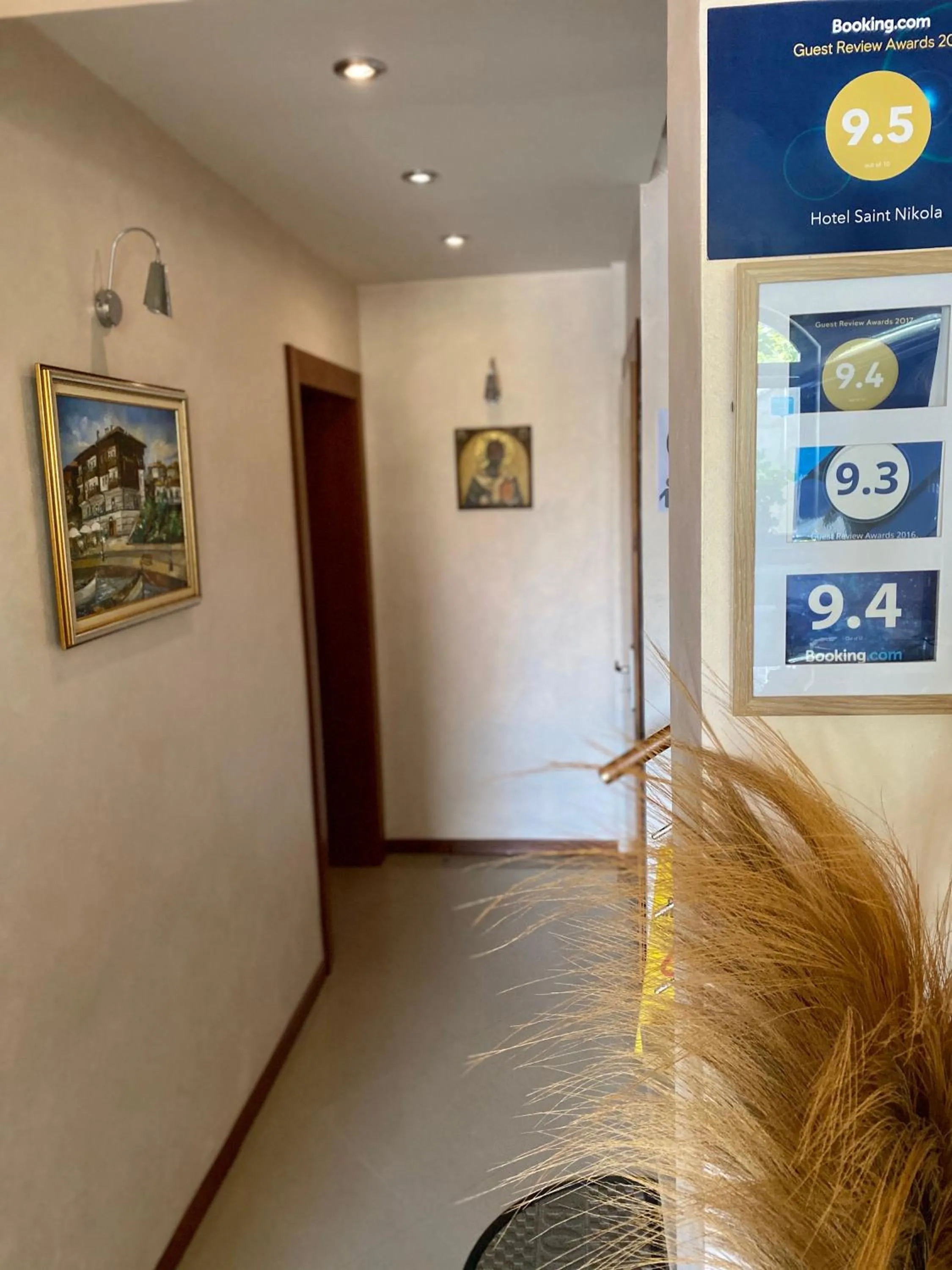 Lobby or reception in Family Hotel Saint Nikola and Free parking