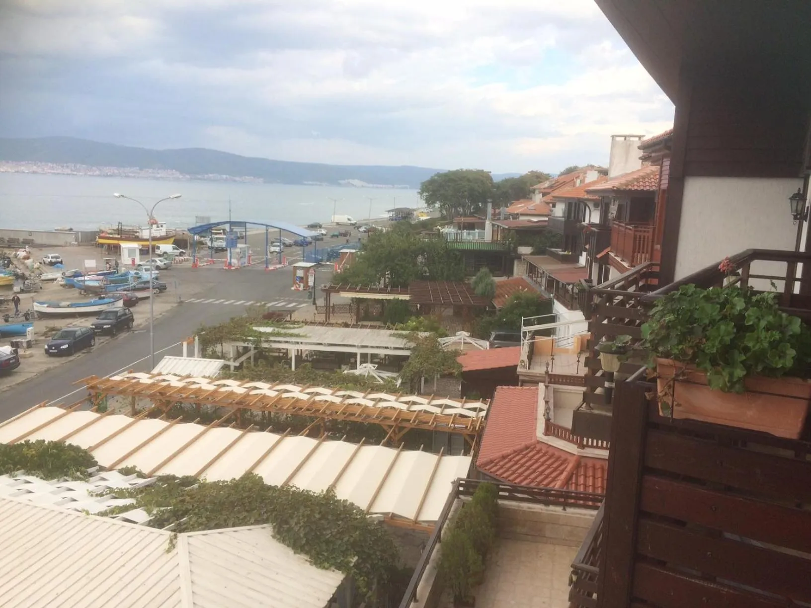 Balcony/Terrace in Family Hotel Saint Nikola and Free parking