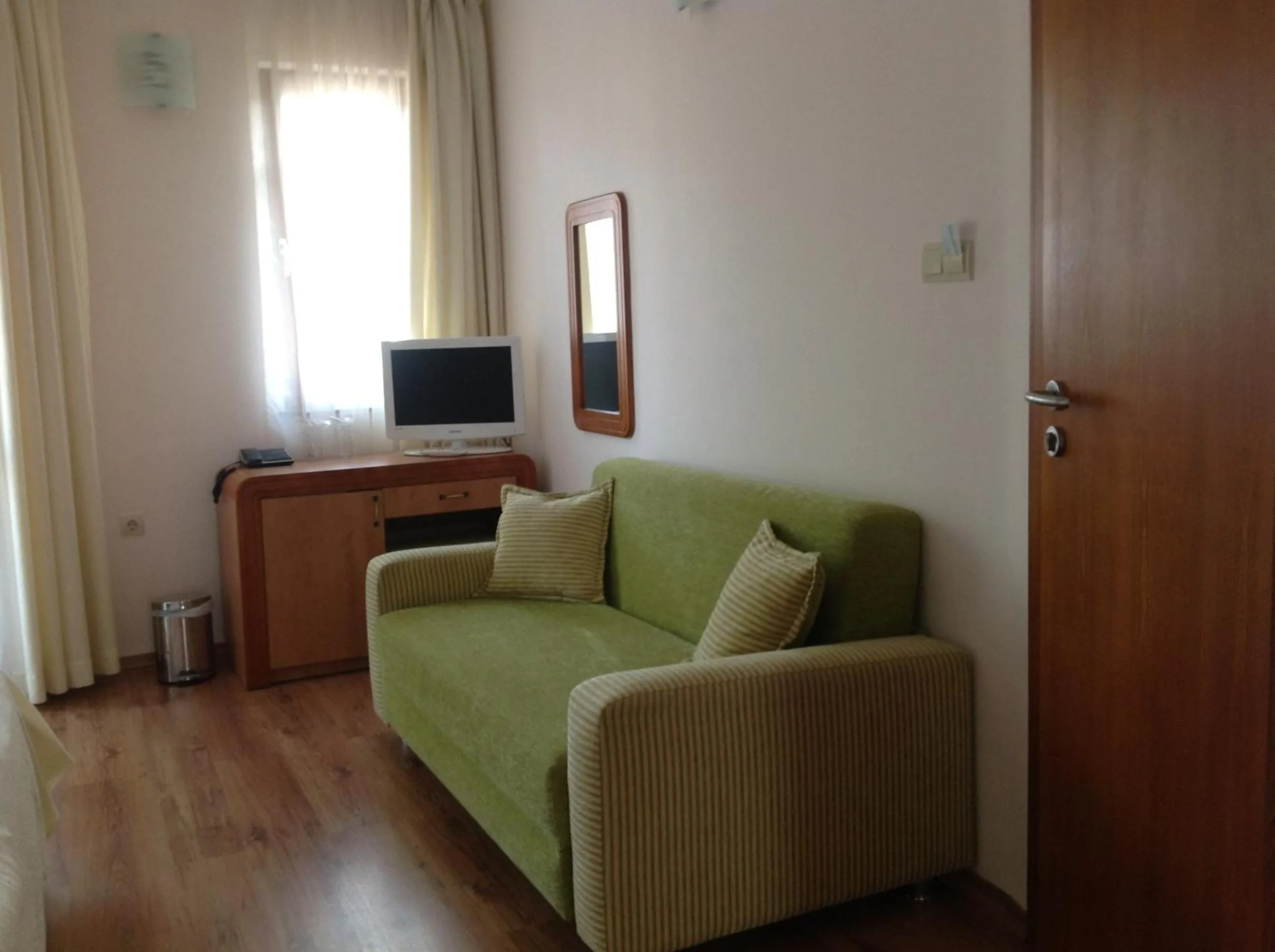 Day in Family Hotel Saint Nikola and Free parking