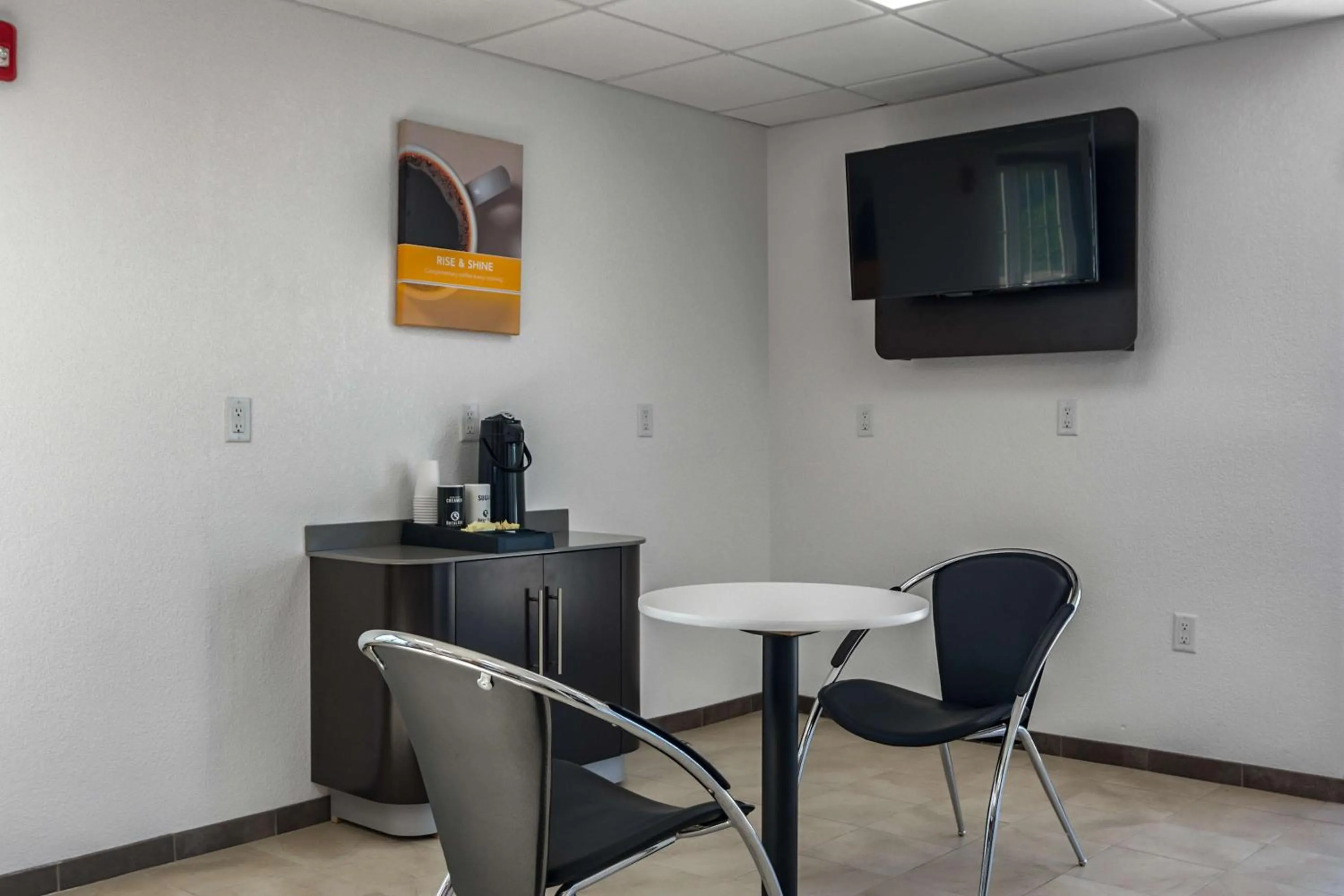 Coffee/tea facilities in Motel 6-White, GA - Cartersville