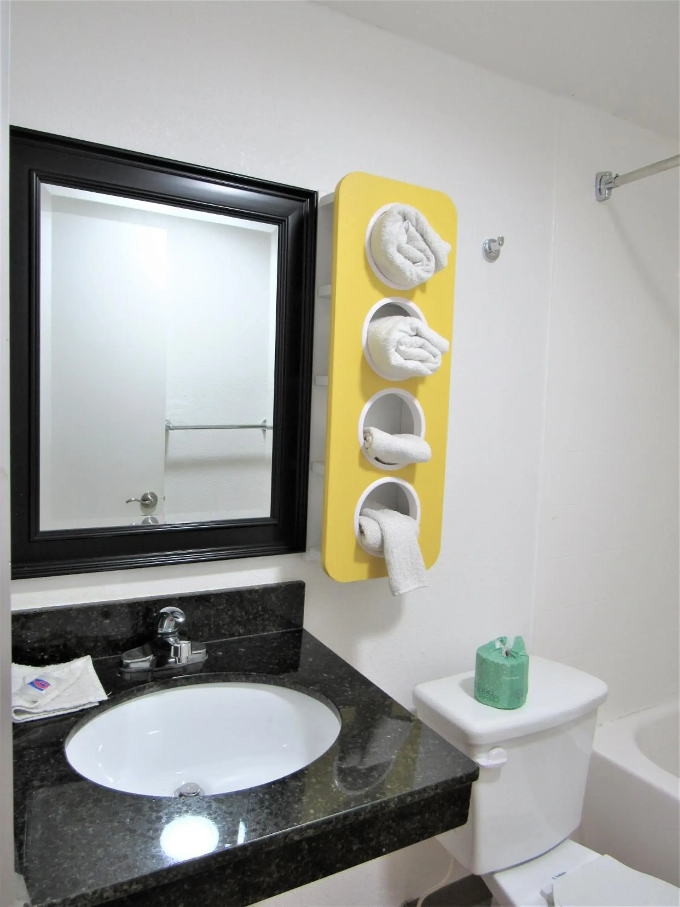 King Room - Non-Smoking in Motel 6-White, GA - Cartersville King Room - Non-Smoking in Motel 6-White, GA - Cartersville