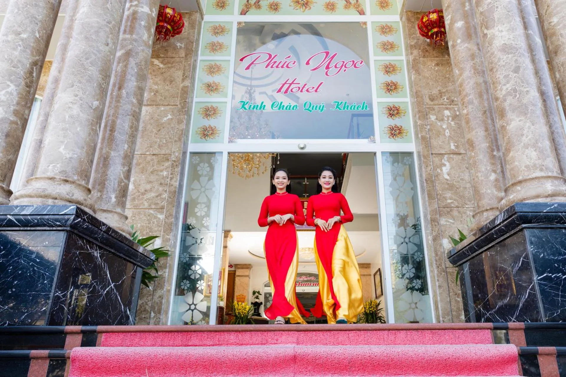 Facade/entrance in Phuc Ngoc Hotel
