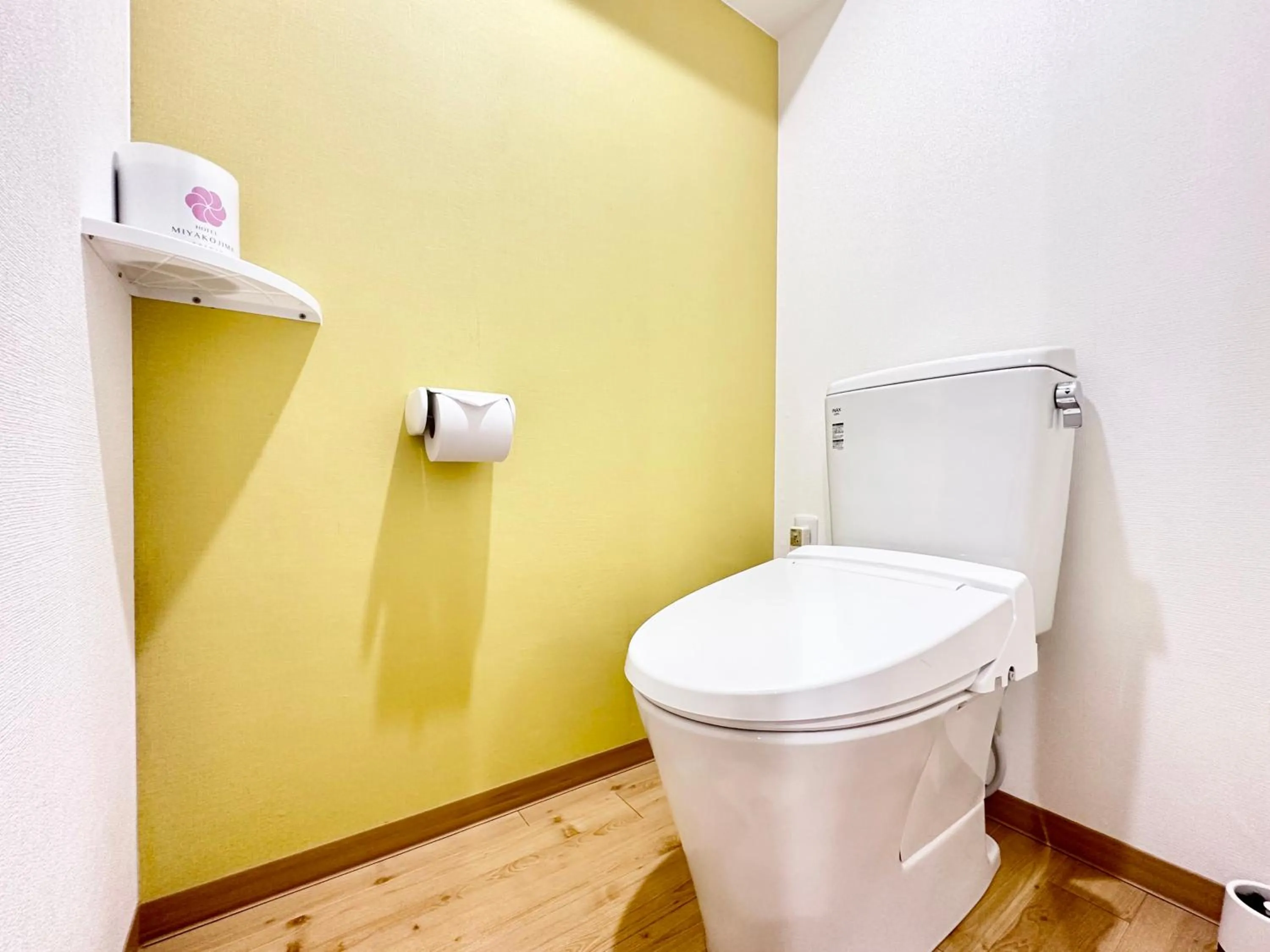 Toilet in Hotel Miyakojima