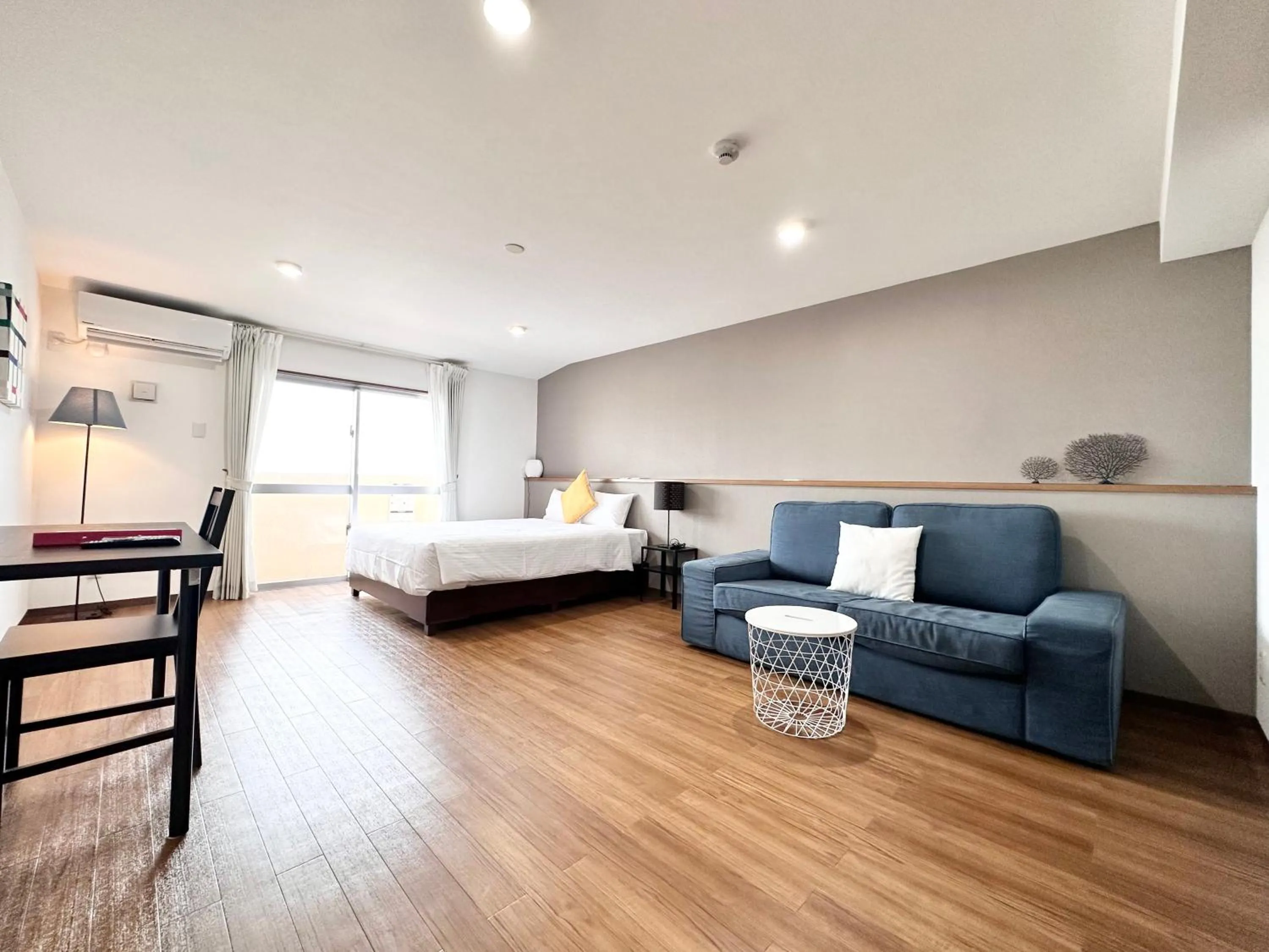 Bed in Hotel Miyakojima