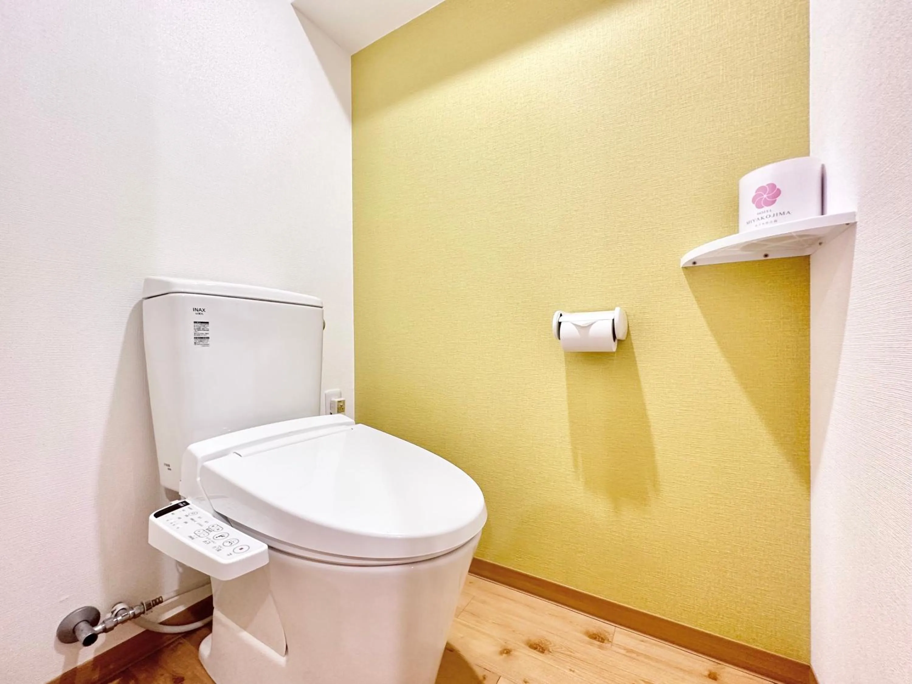 Toilet in Hotel Miyakojima