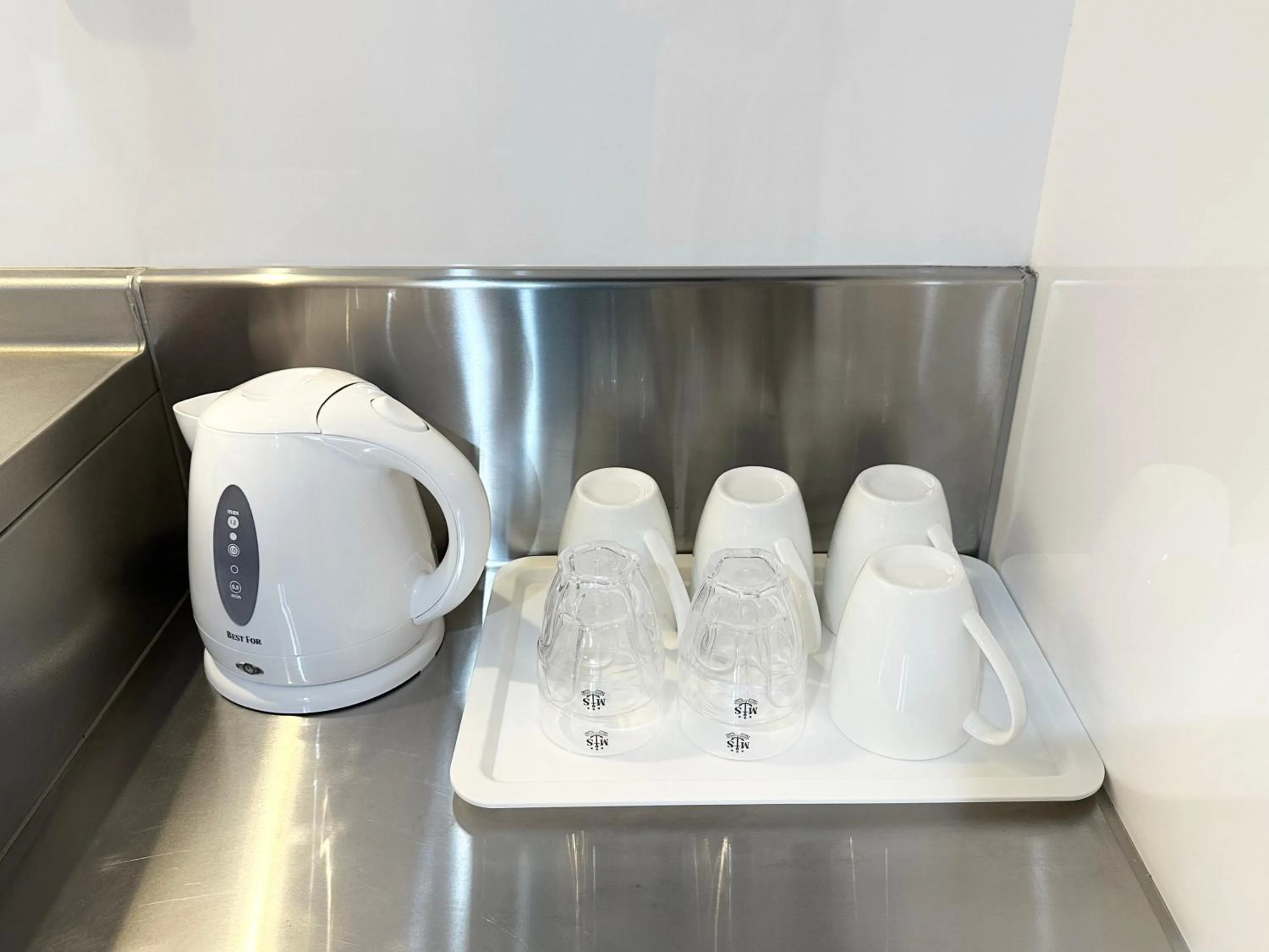 Coffee/tea facilities in Hotel Miyakojima