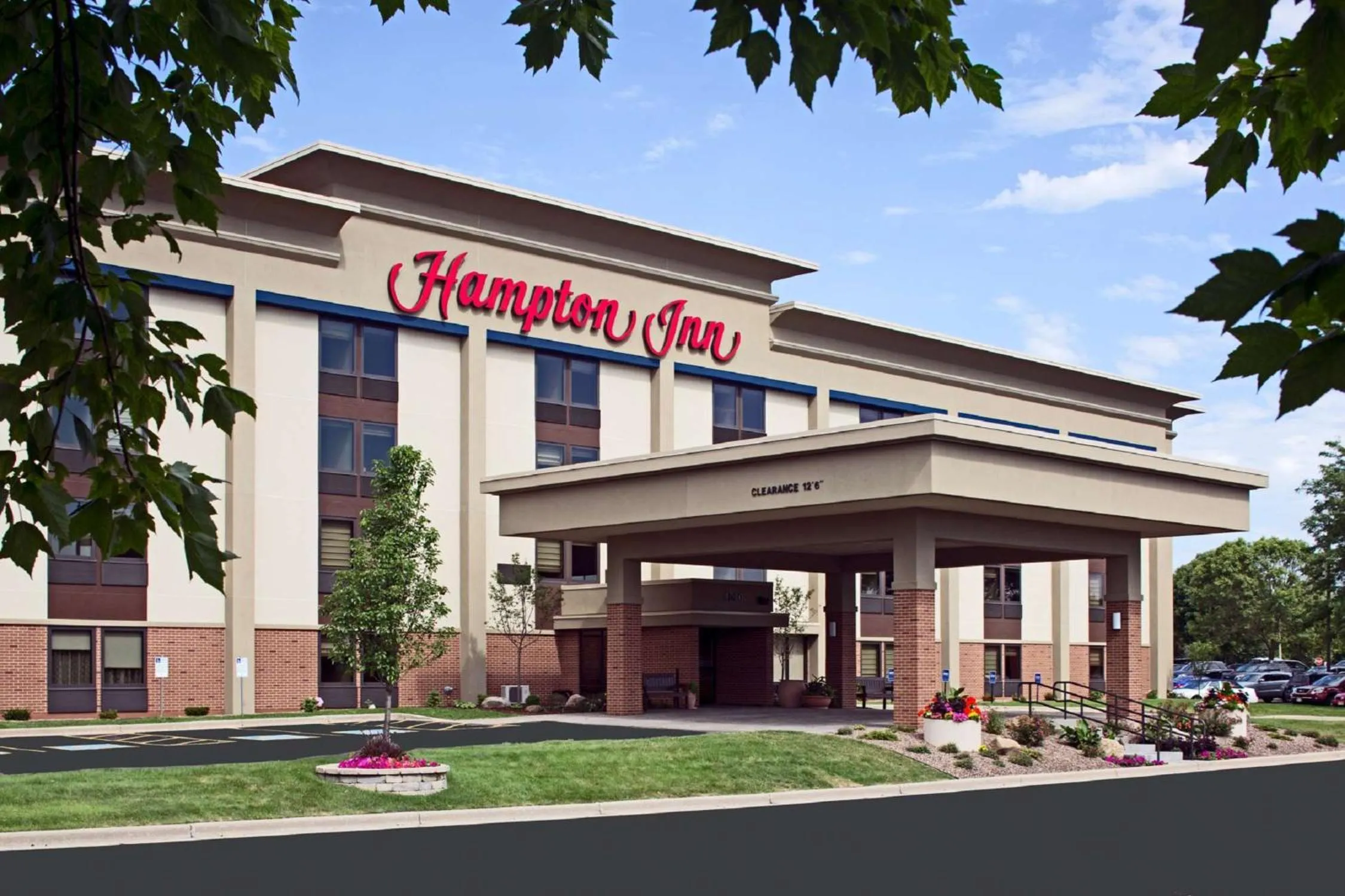 Property building in Hampton Inn Madison East Towne Mall Area