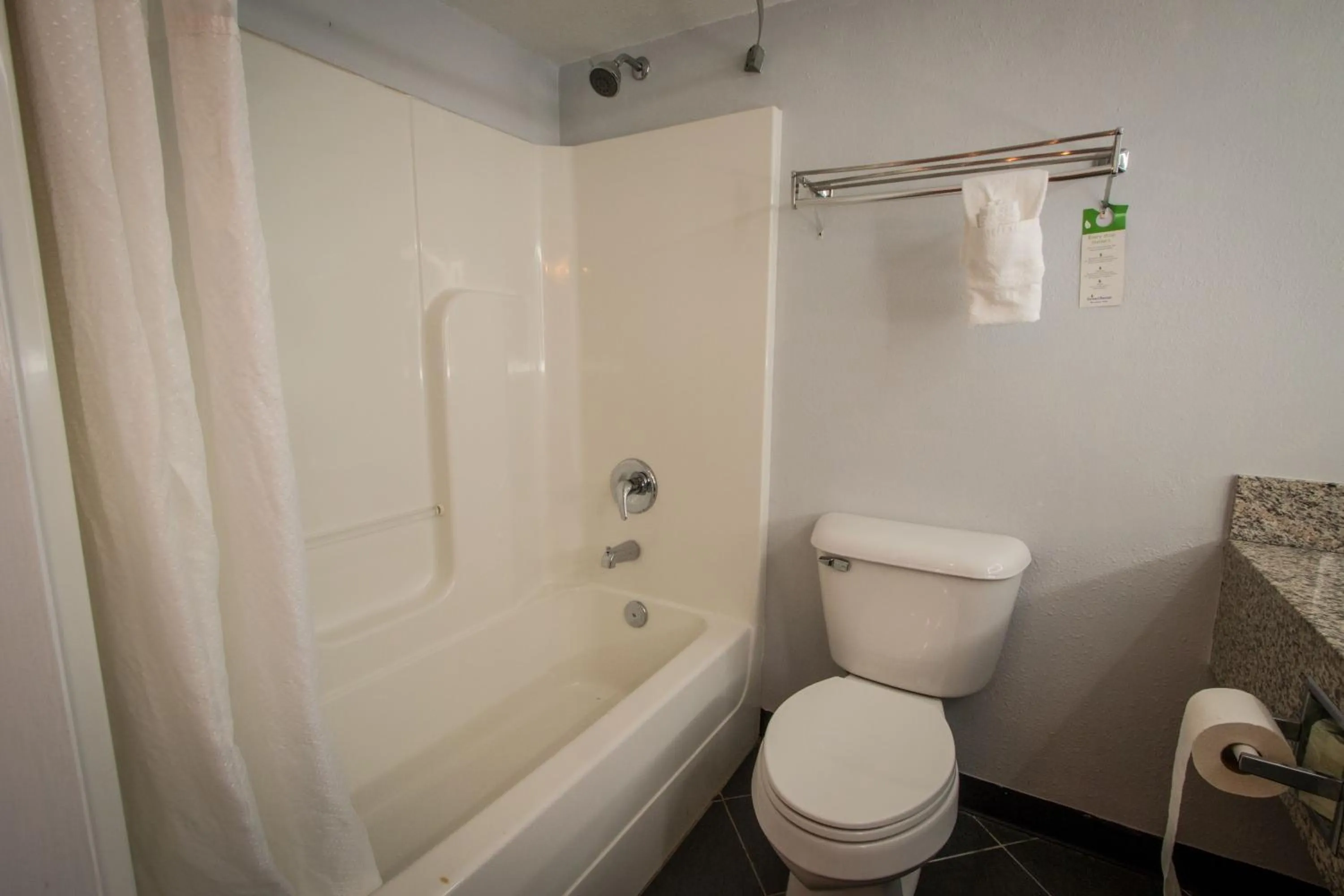 Bathroom in Envi Boutique Hotel Henderson-Evansville South