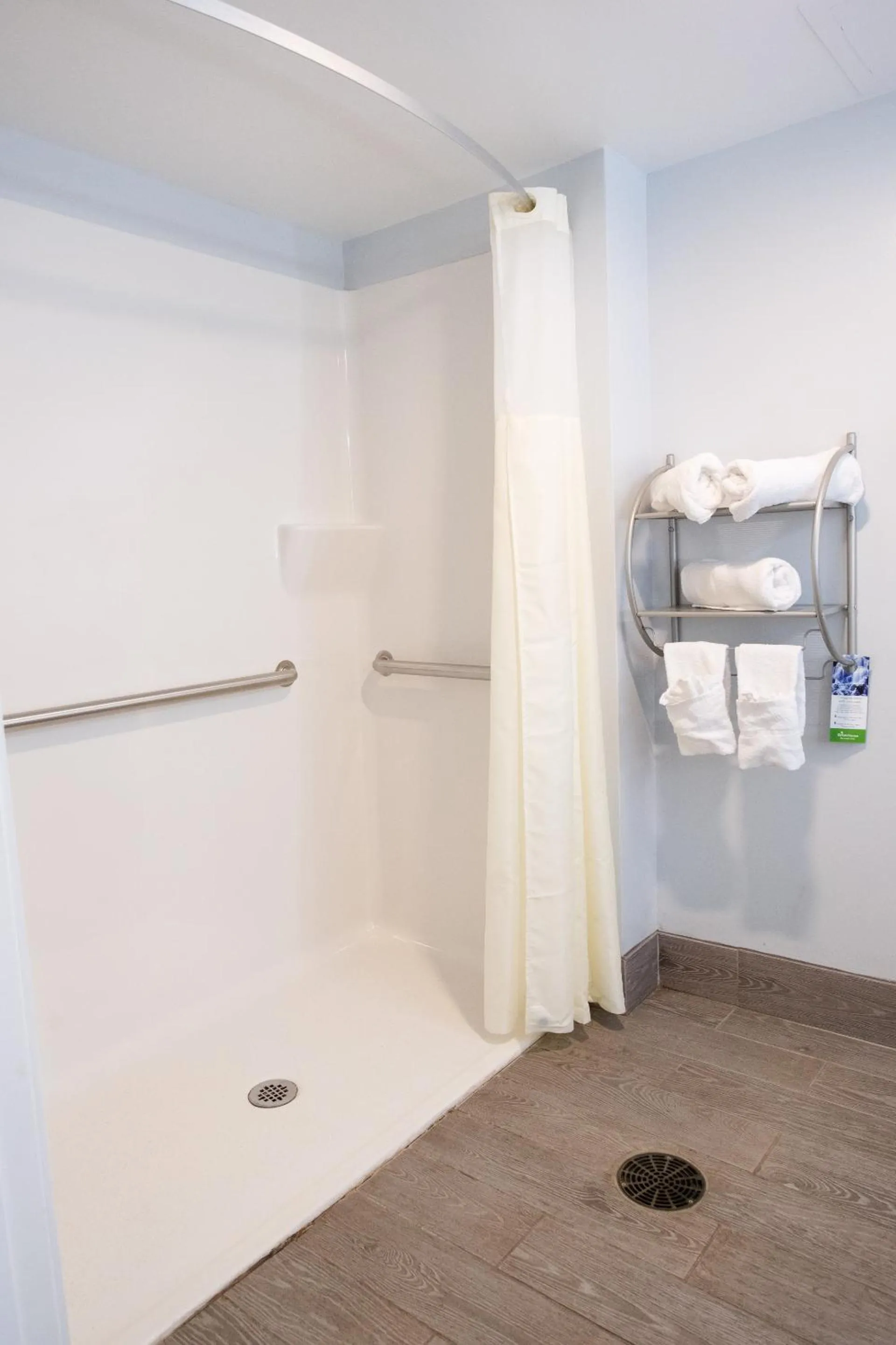 Shower in Envi Boutique Hotel Henderson-Evansville South