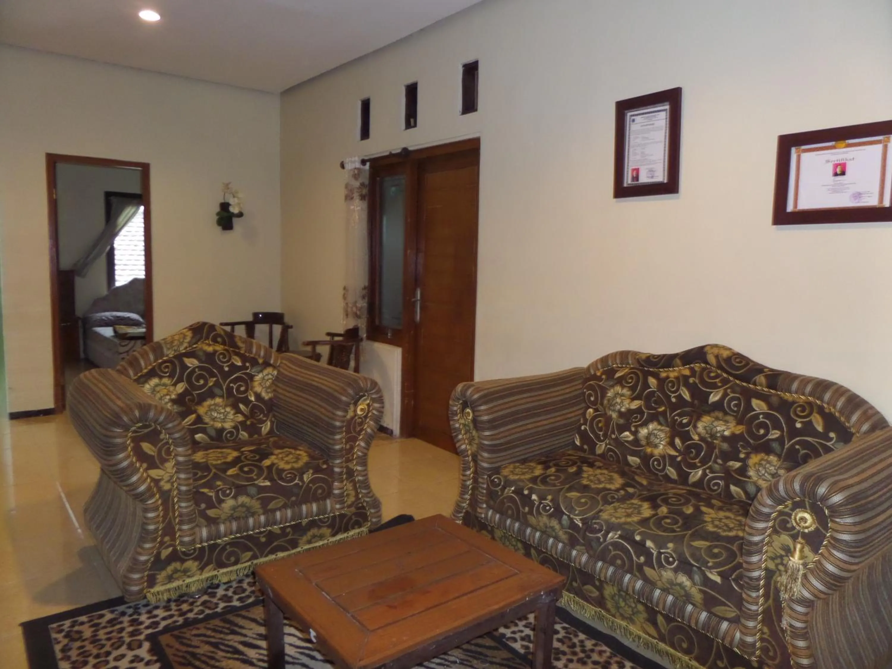 Communal lounge/ TV room in Villa Anna
