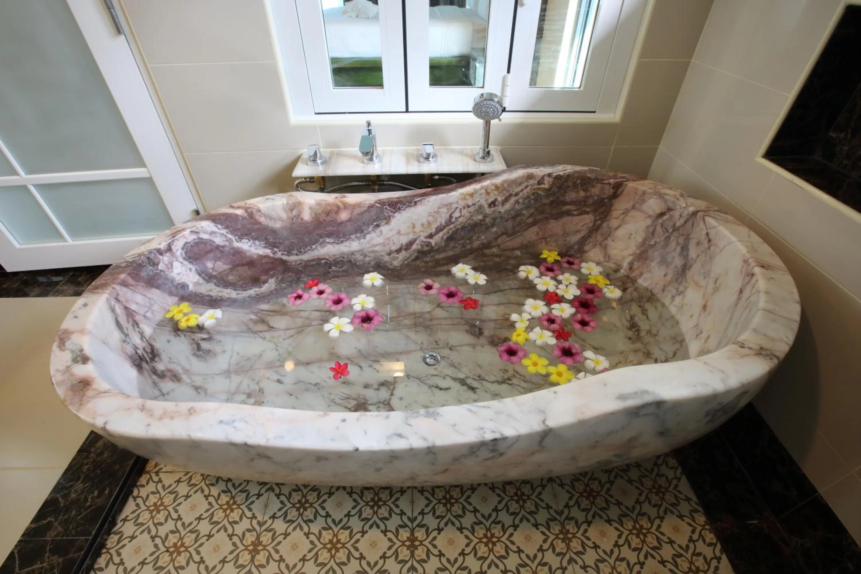 Bathroom in Wis Beach Khanom