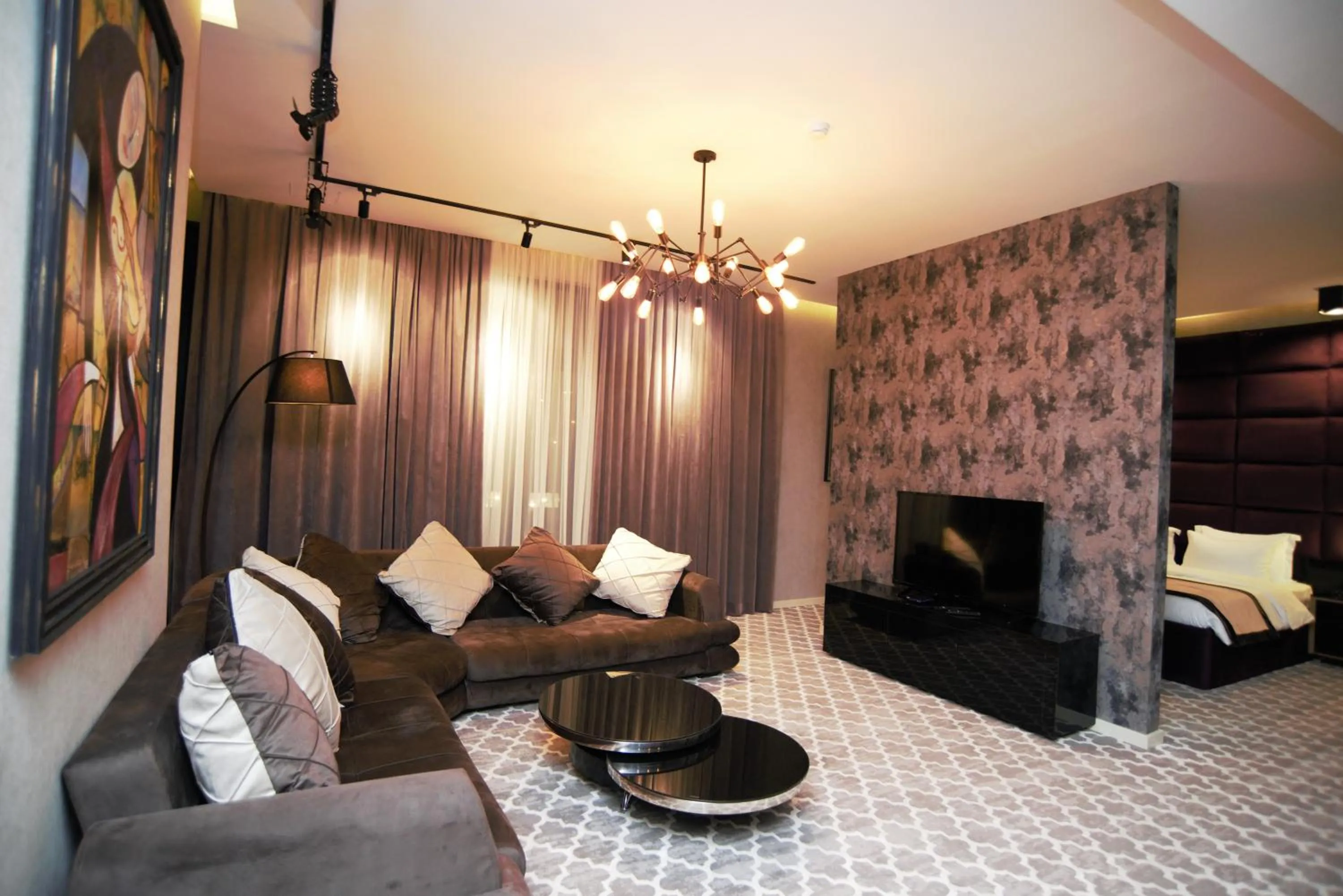 TV and multimedia in Gallery Art Hotel