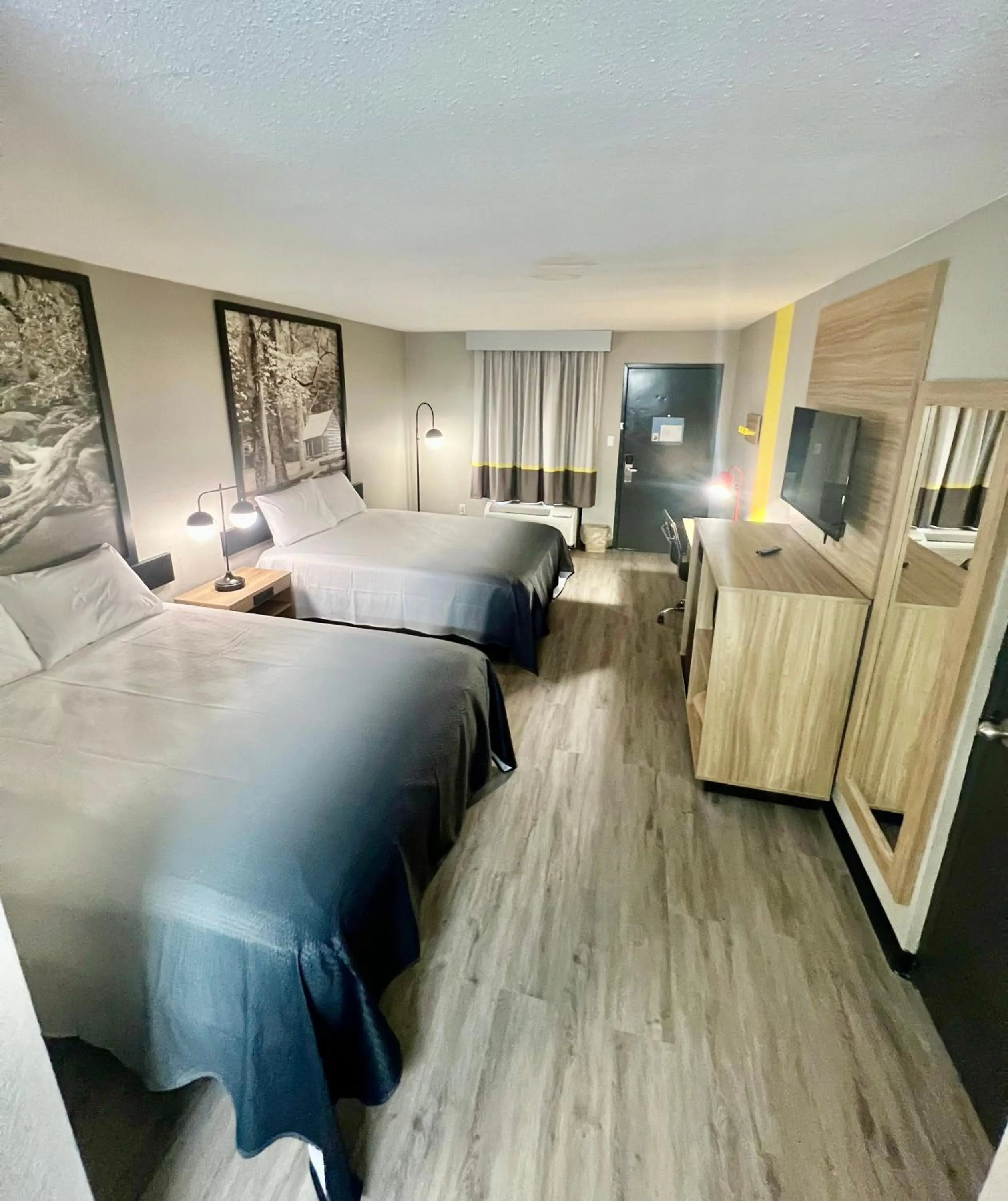 Super 8 by Wyndham Manchester TN