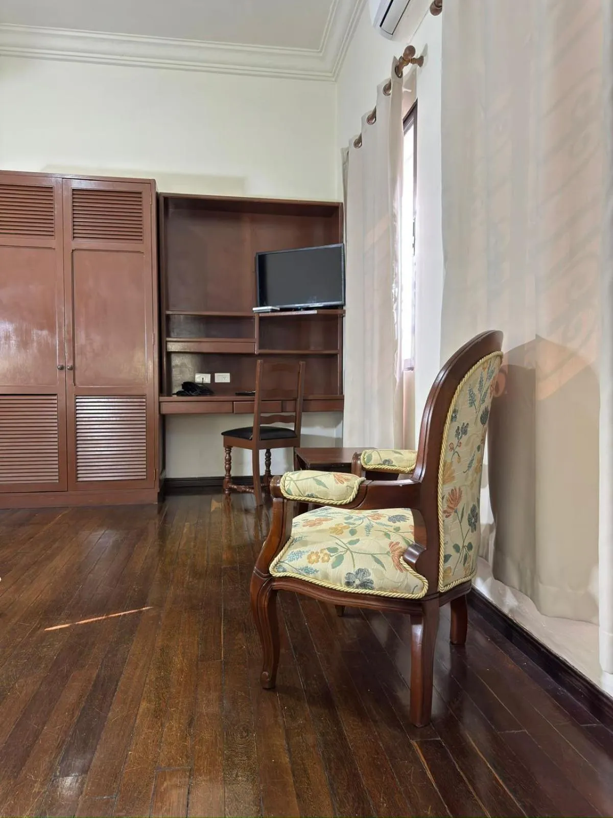 furniture in Hotel Stein Colonial