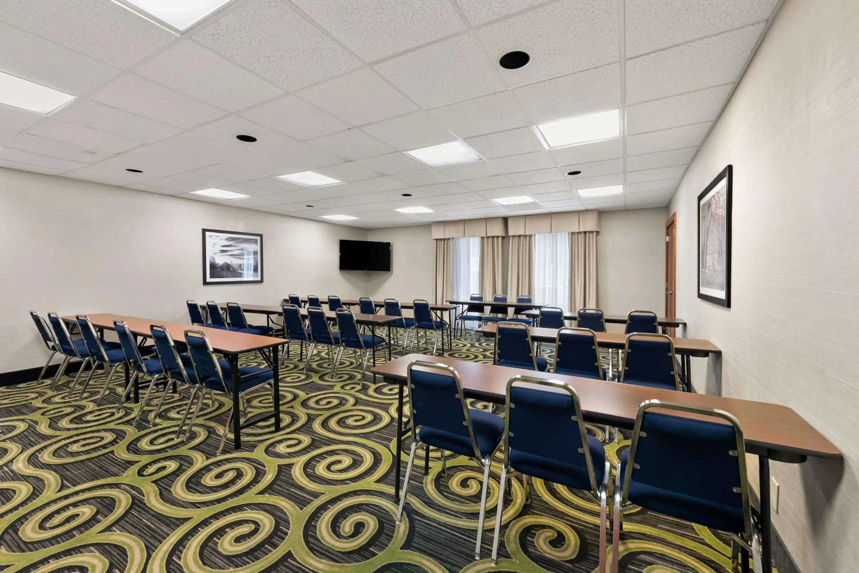Meeting/conference room in Hampton Inn Lancaster