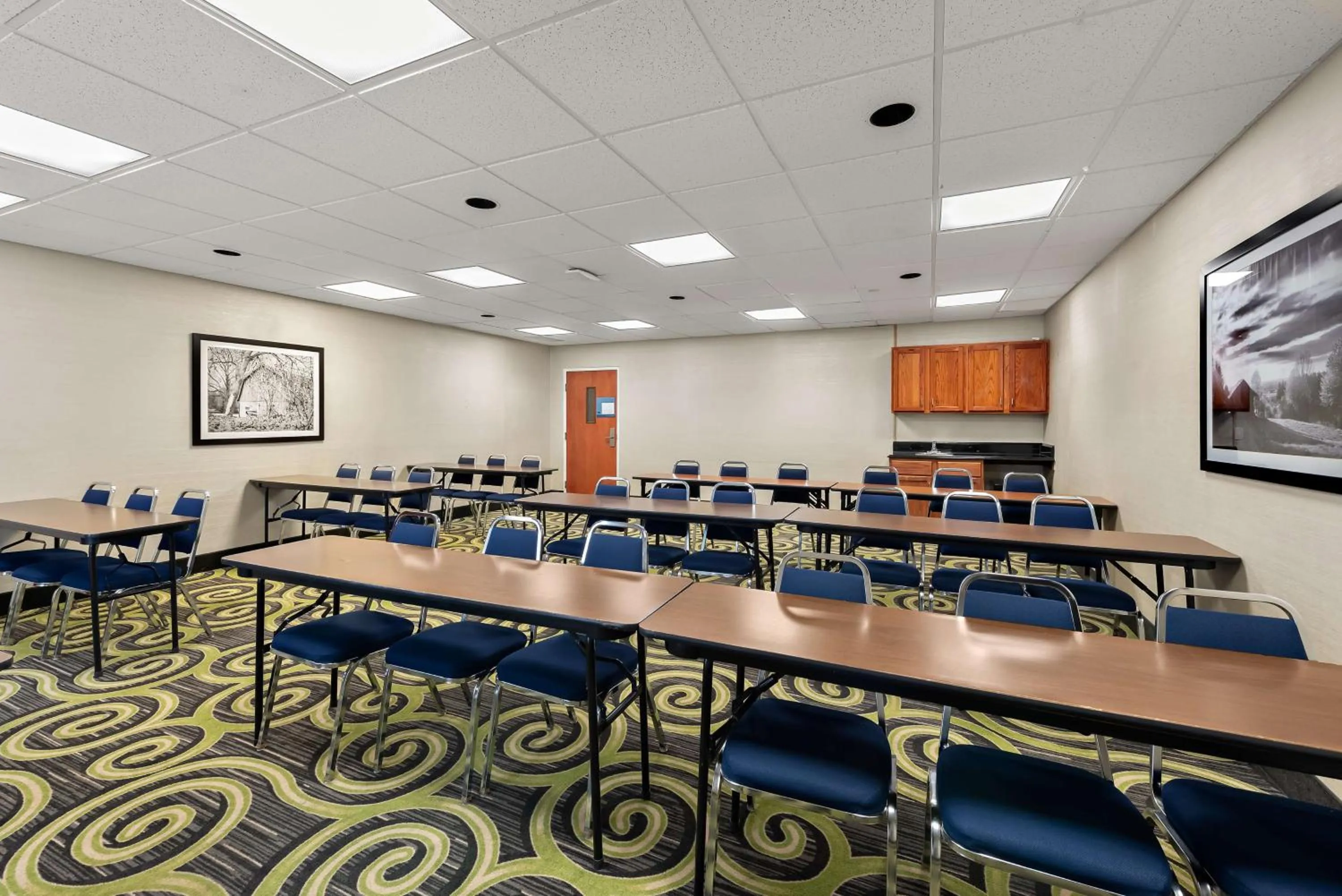 Meeting/conference room in Hampton Inn Lancaster