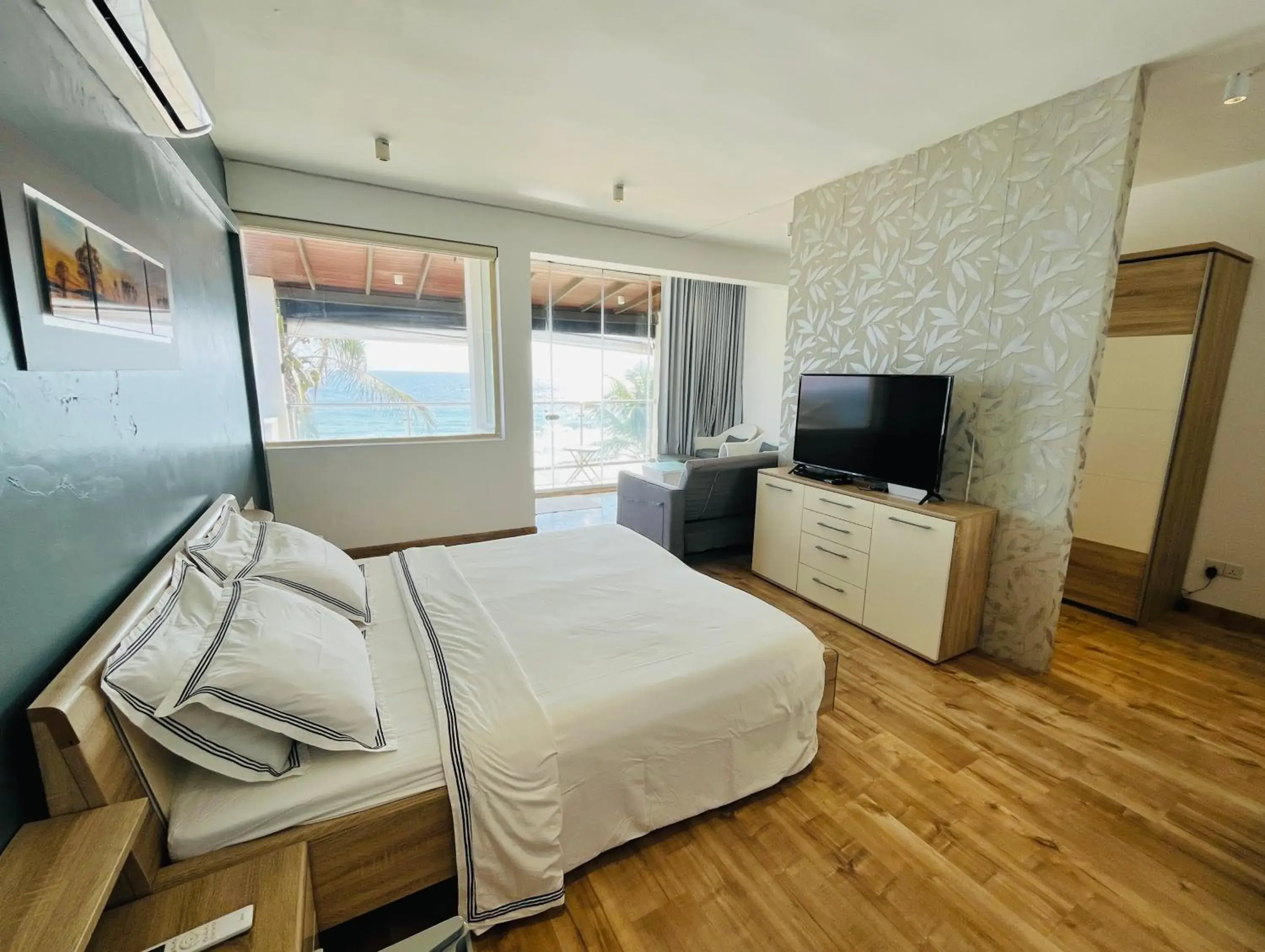 Deluxe Double or Twin Room - single occupancy in Hikka House - Thema Collection Deluxe Double or Twin Room - single occupancy in Hikka House - Thema Collection