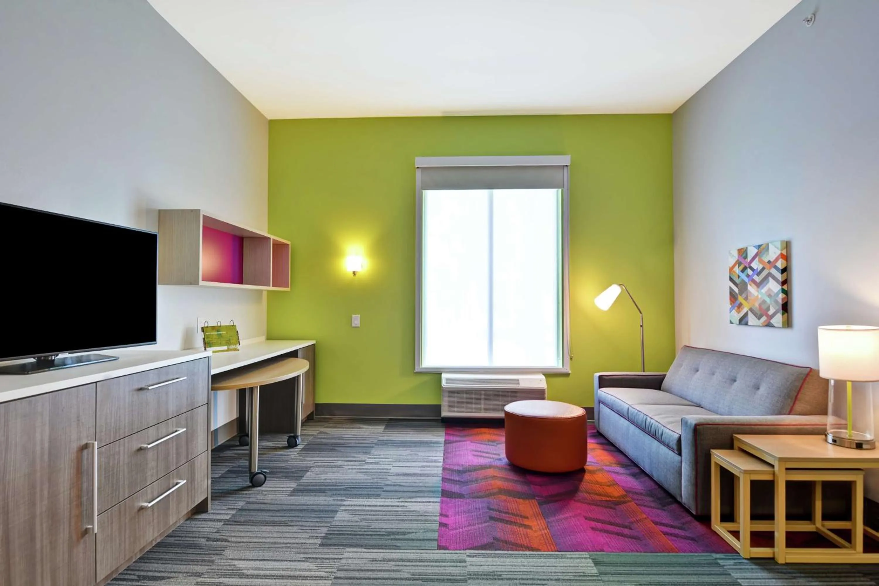 Living room in Home2 Suites Charleston West Ashley