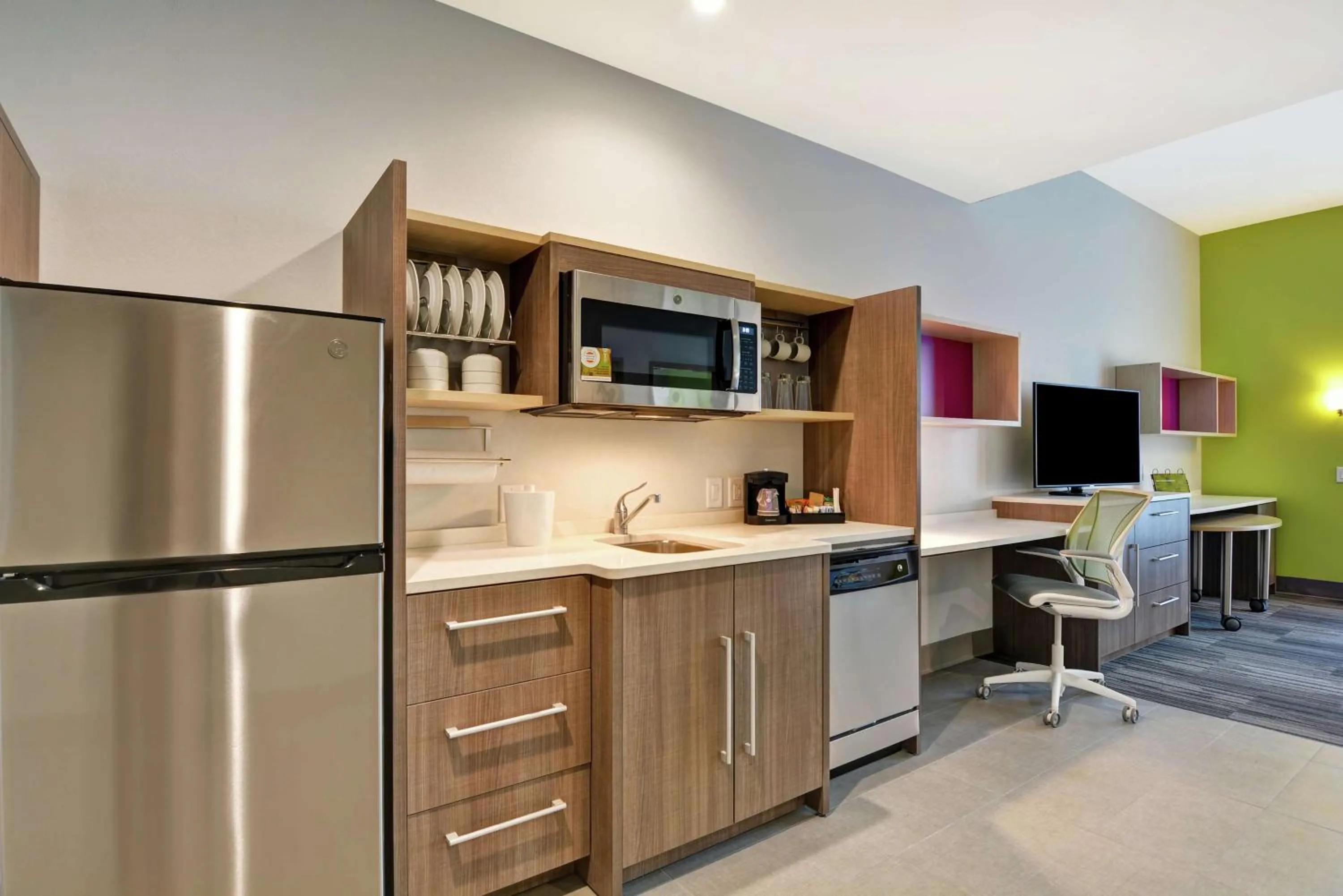 Bedroom in Home2 Suites Charleston West Ashley