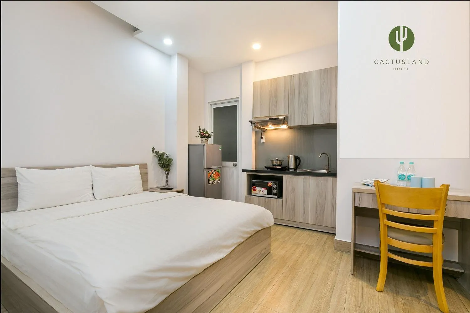 Photo of the whole room, Bed in Cactusland Hotel & Apartment