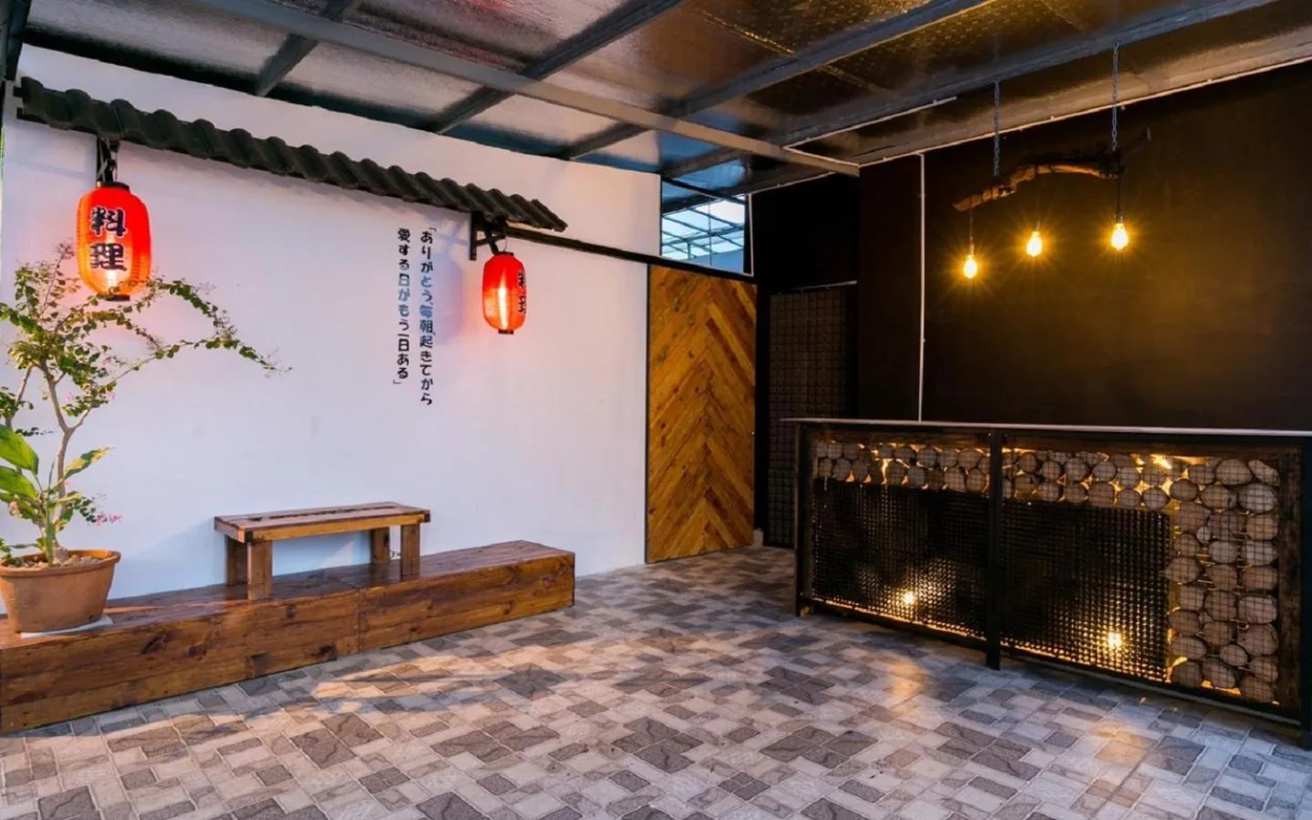 Seating area in Cactusland Hotel & Apartment