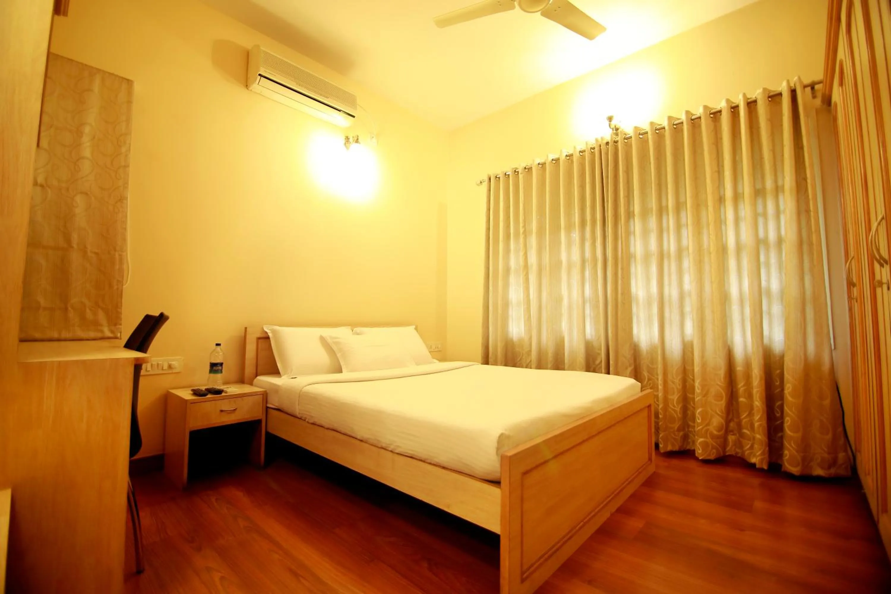 Falcon Suites Residency Road