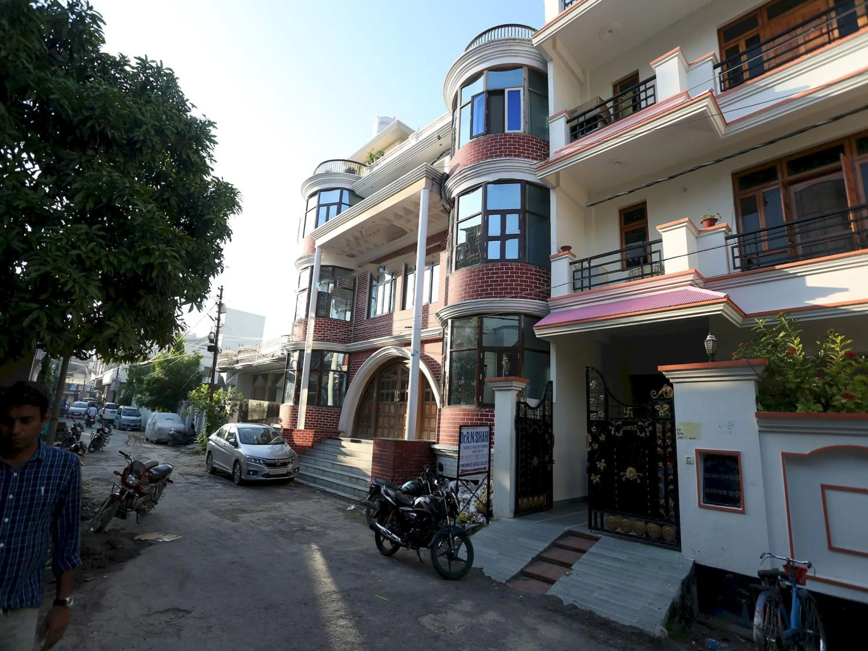 Facade/entrance in Hotel O Tulip Inn