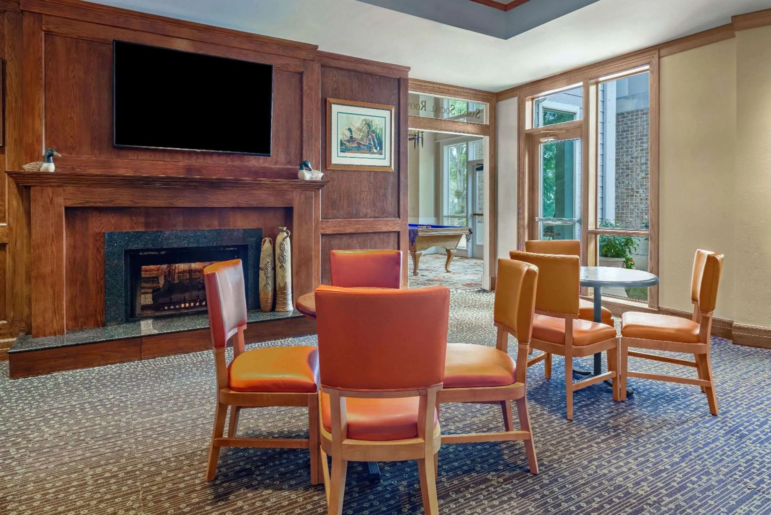 Lounge or bar in Cypress Bend Resort, a Wyndham Hotel