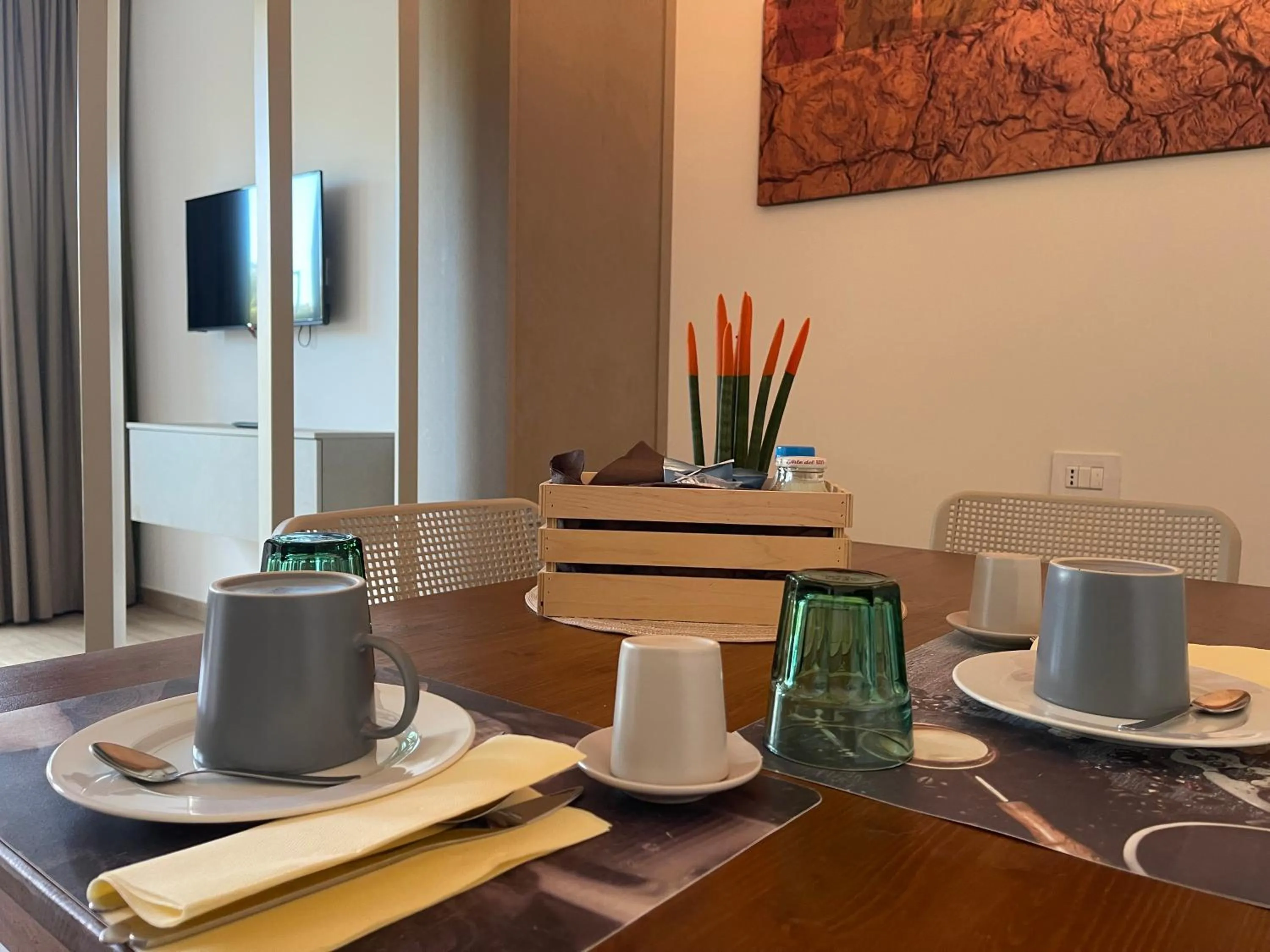 Restaurant/places to eat in Suite du Parc & Hotel