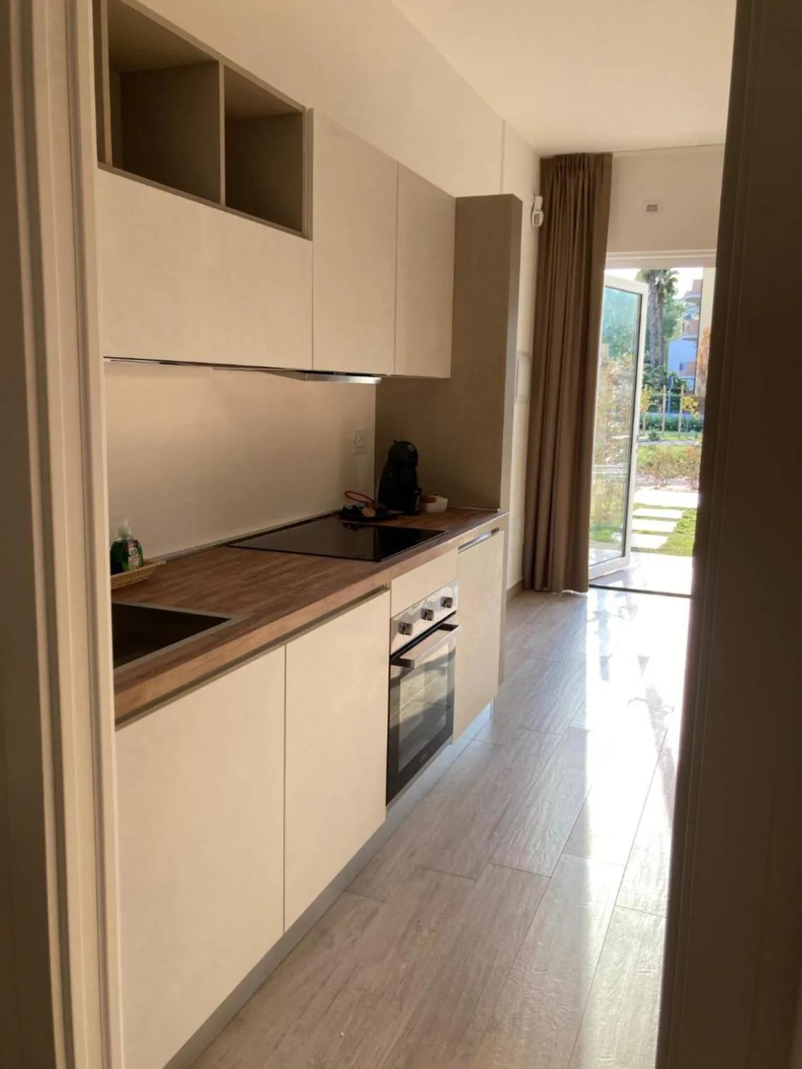 Coffee/tea facilities in Suite du Parc & Hotel