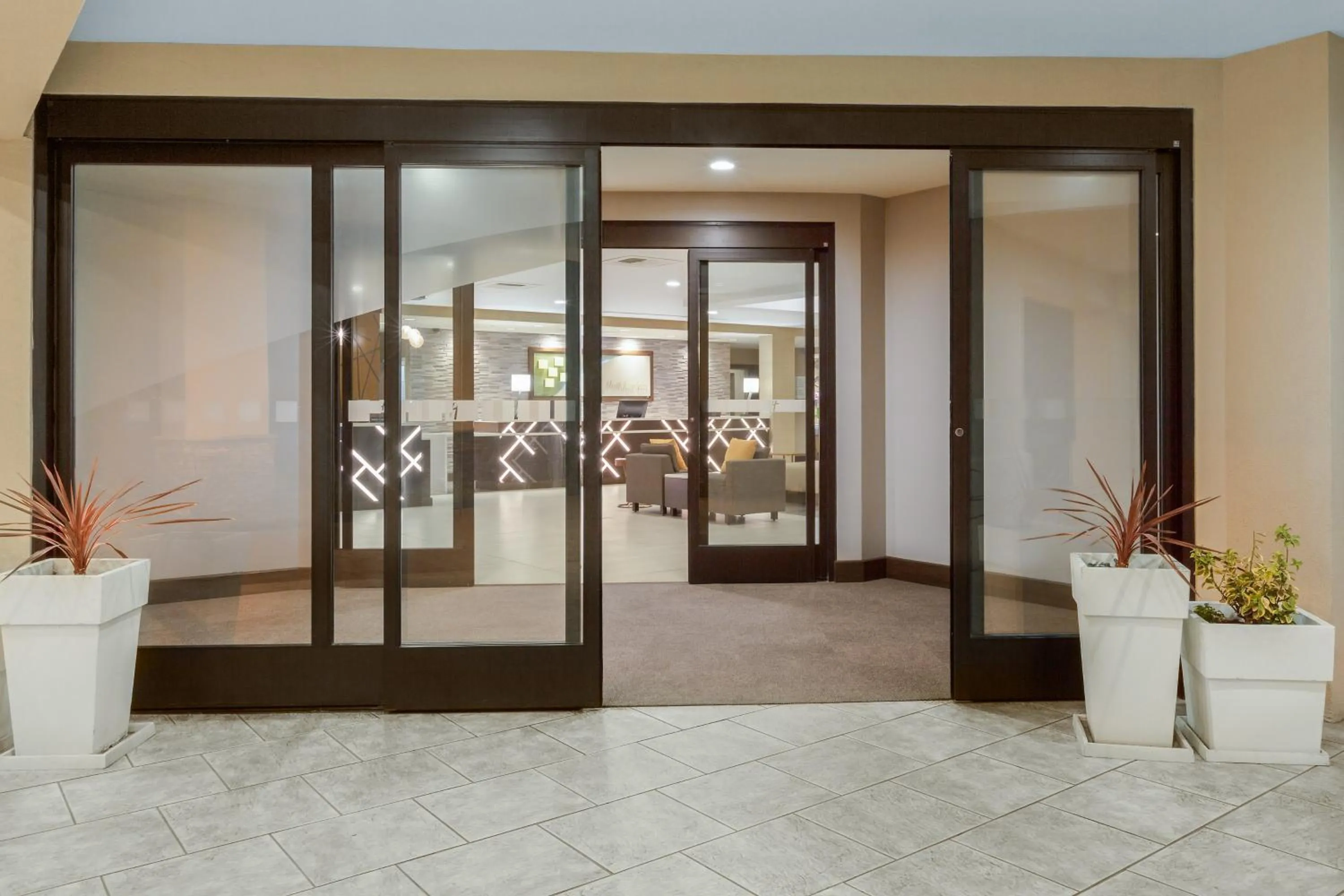 Property building in Holiday Inn La Mirada Buena Park by IHG