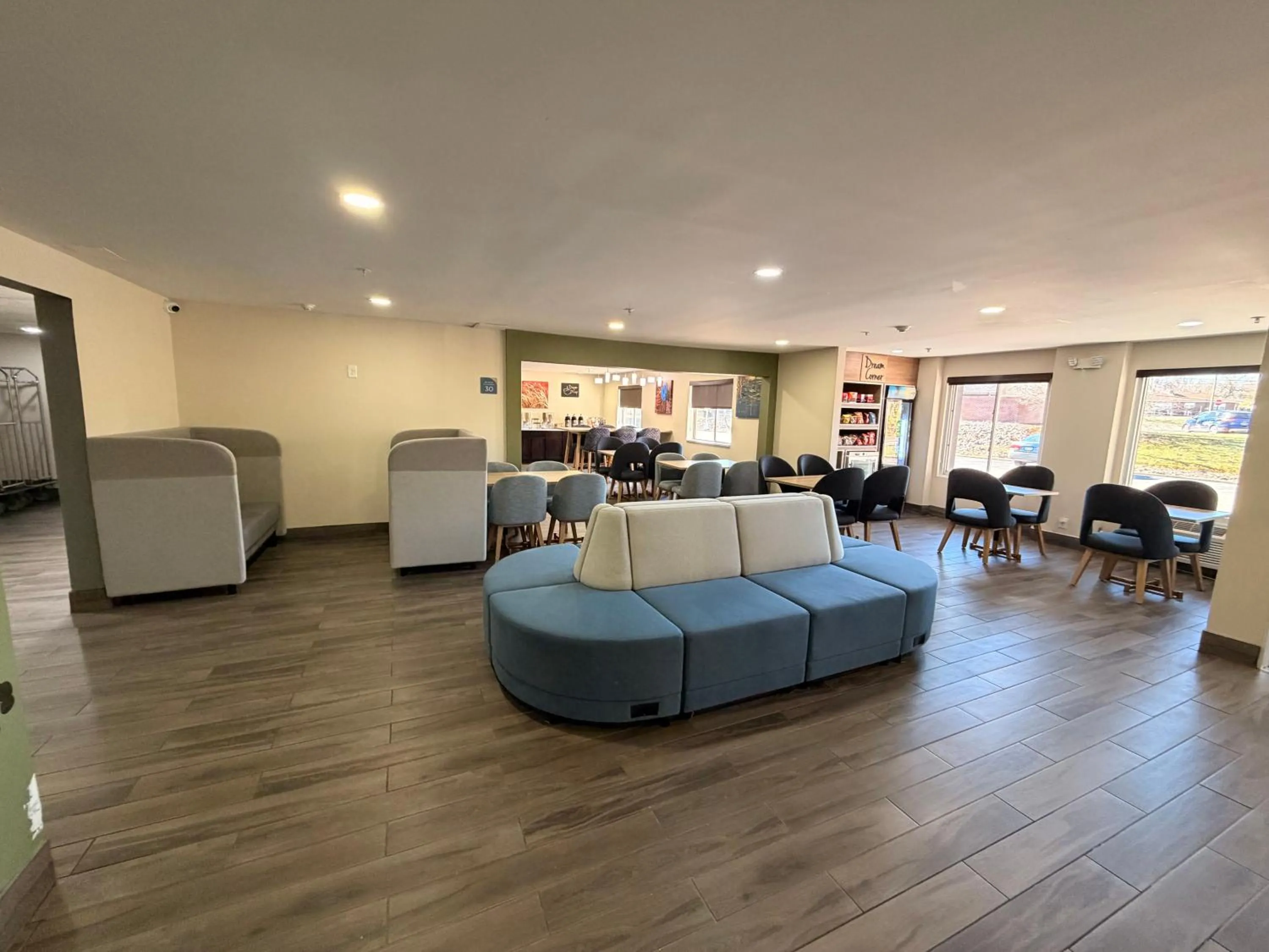 Lobby or reception in College Inn