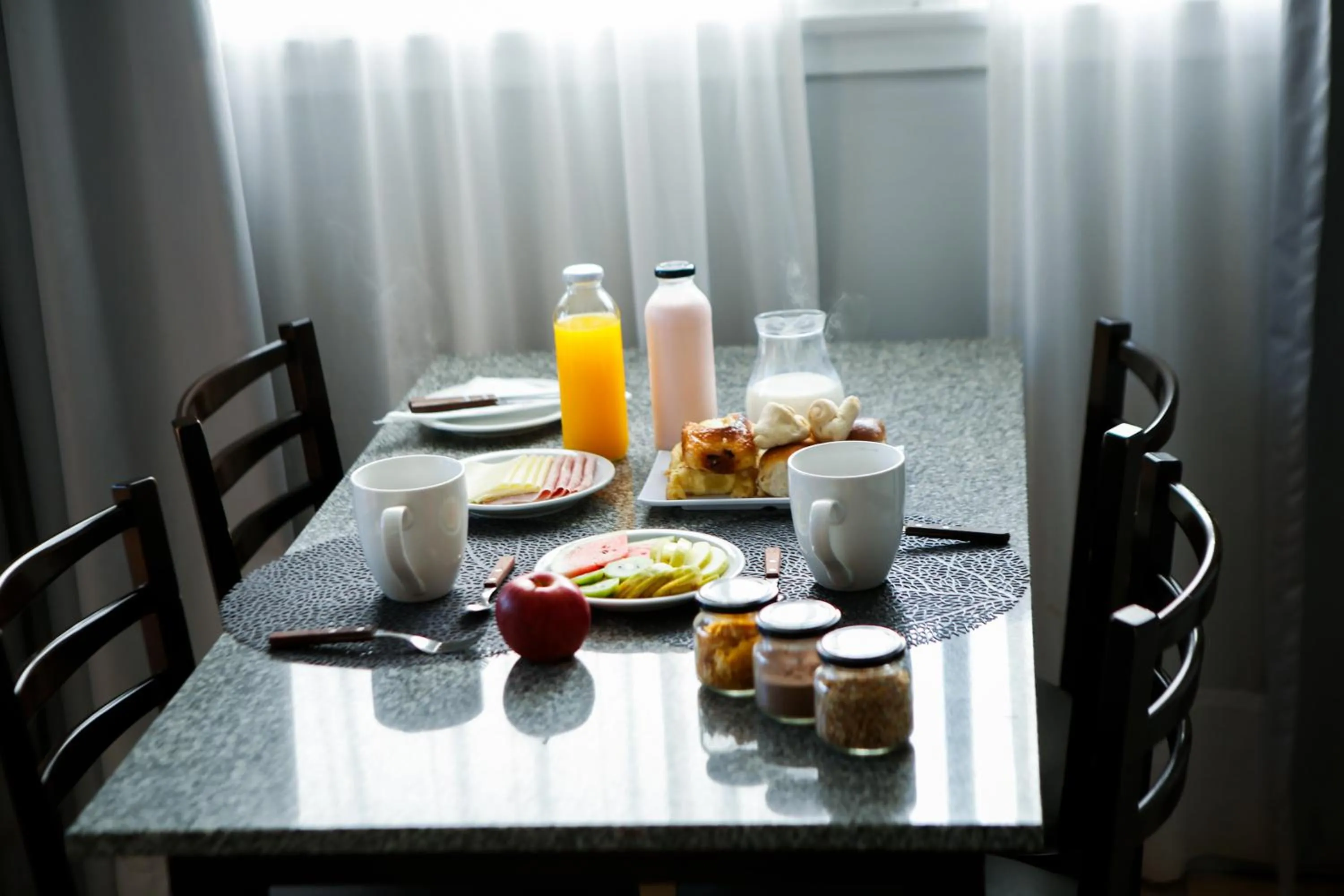 Breakfast in Destinar Apart