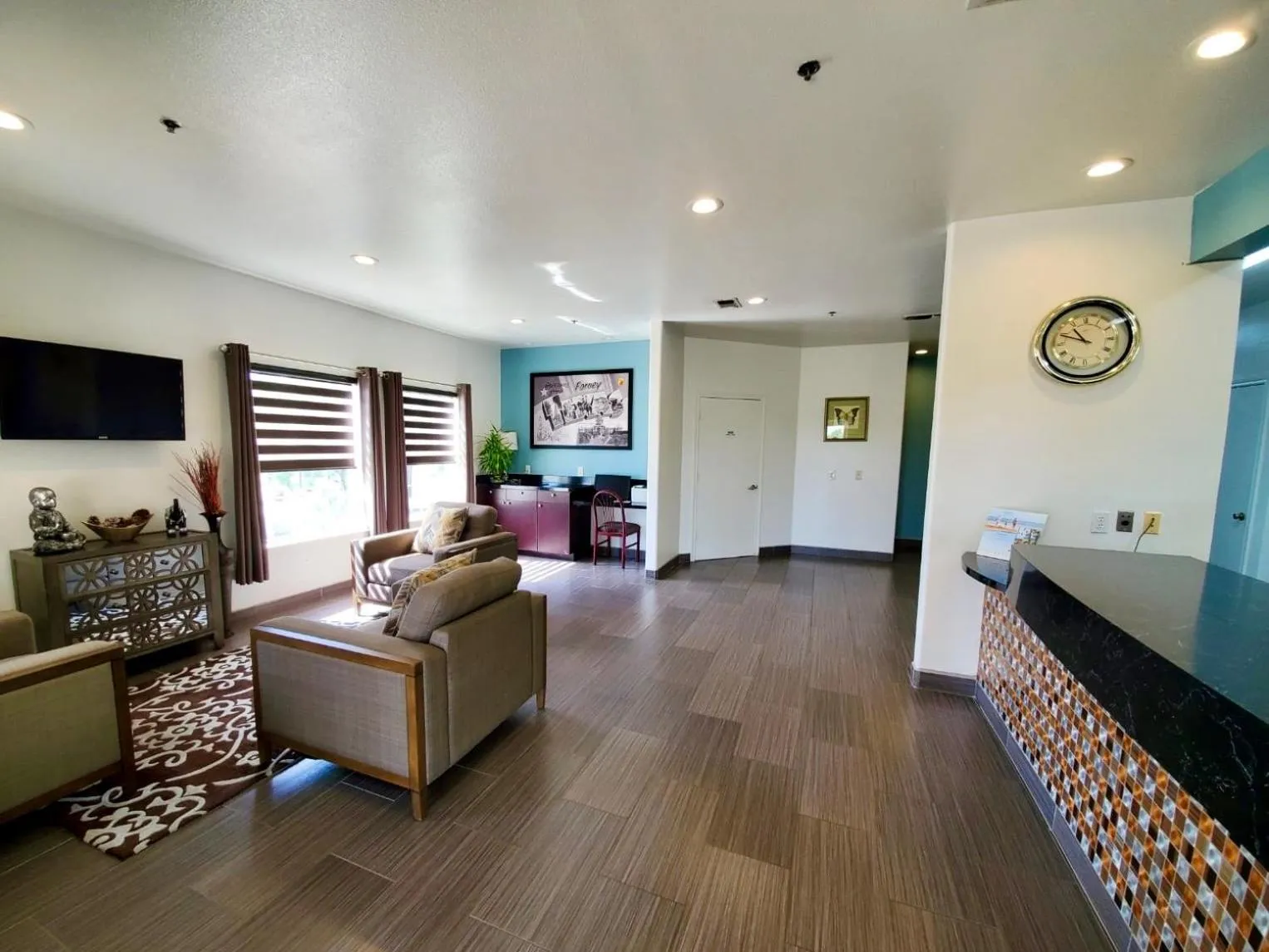 Lobby or reception in Super 8 by Wyndham Forney/East Dallas