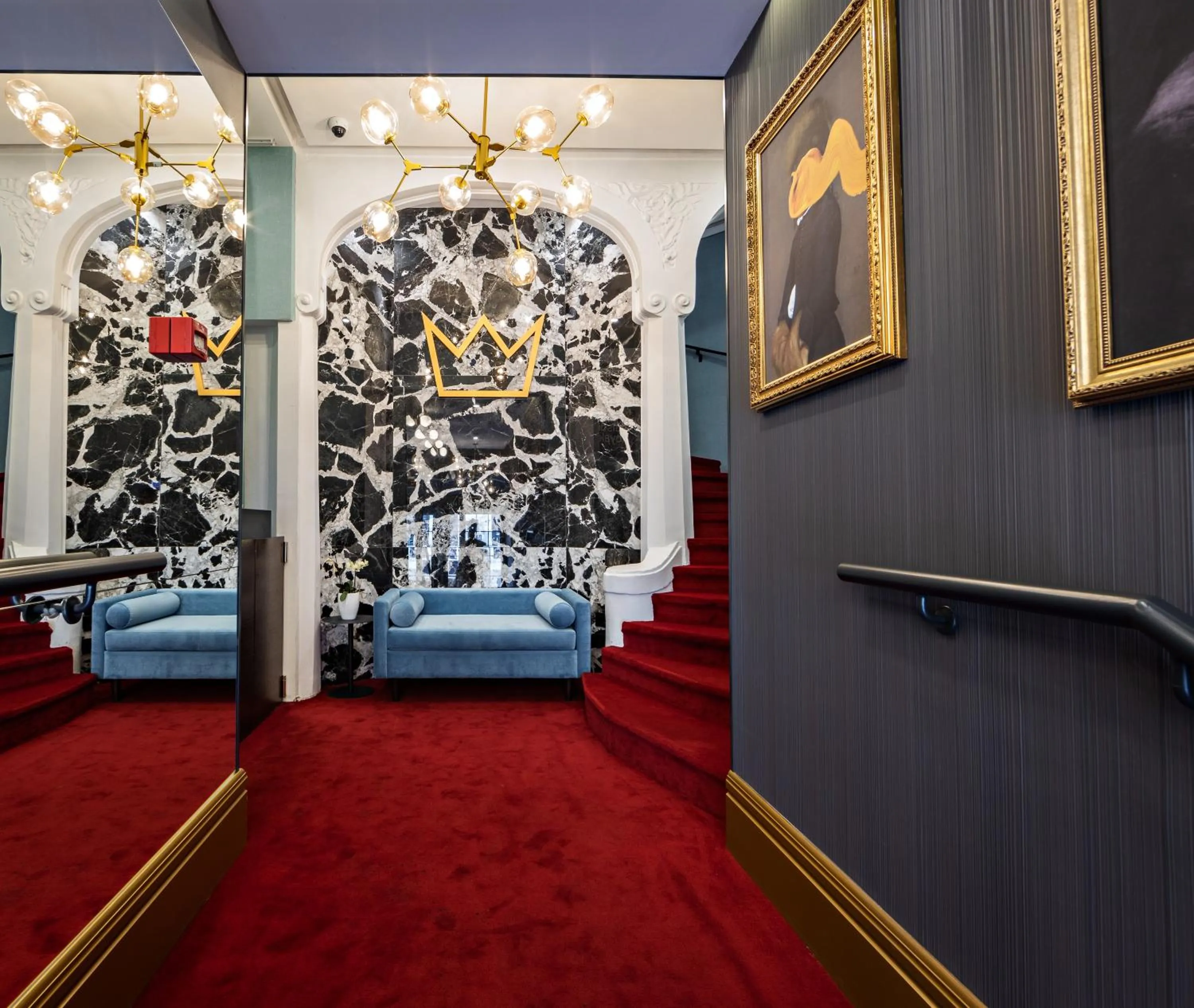 Decorative detail in Maison Royale