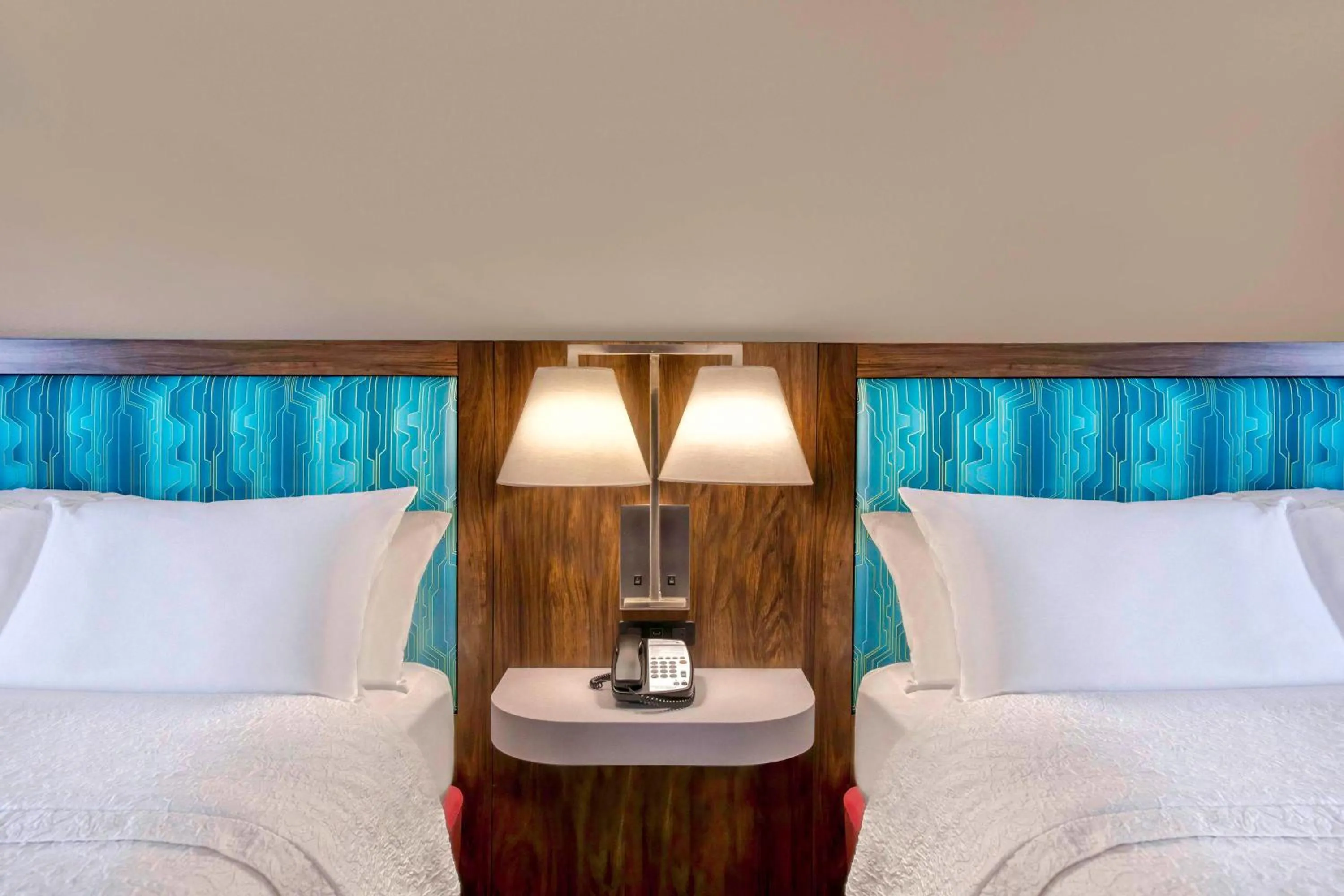 Bed in Hampton Inn & Suites Jackson