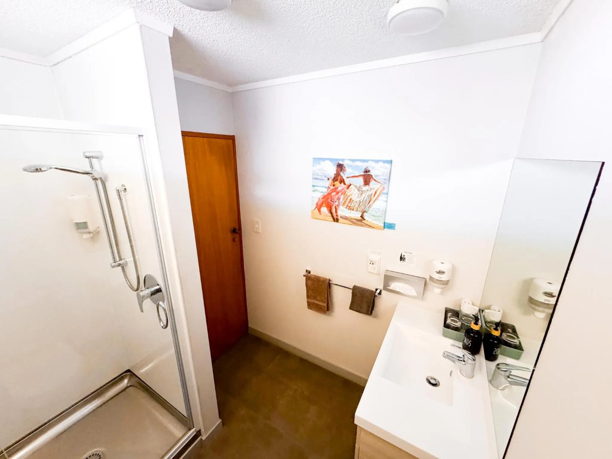 Bathroom in Waikanae Beach Motel