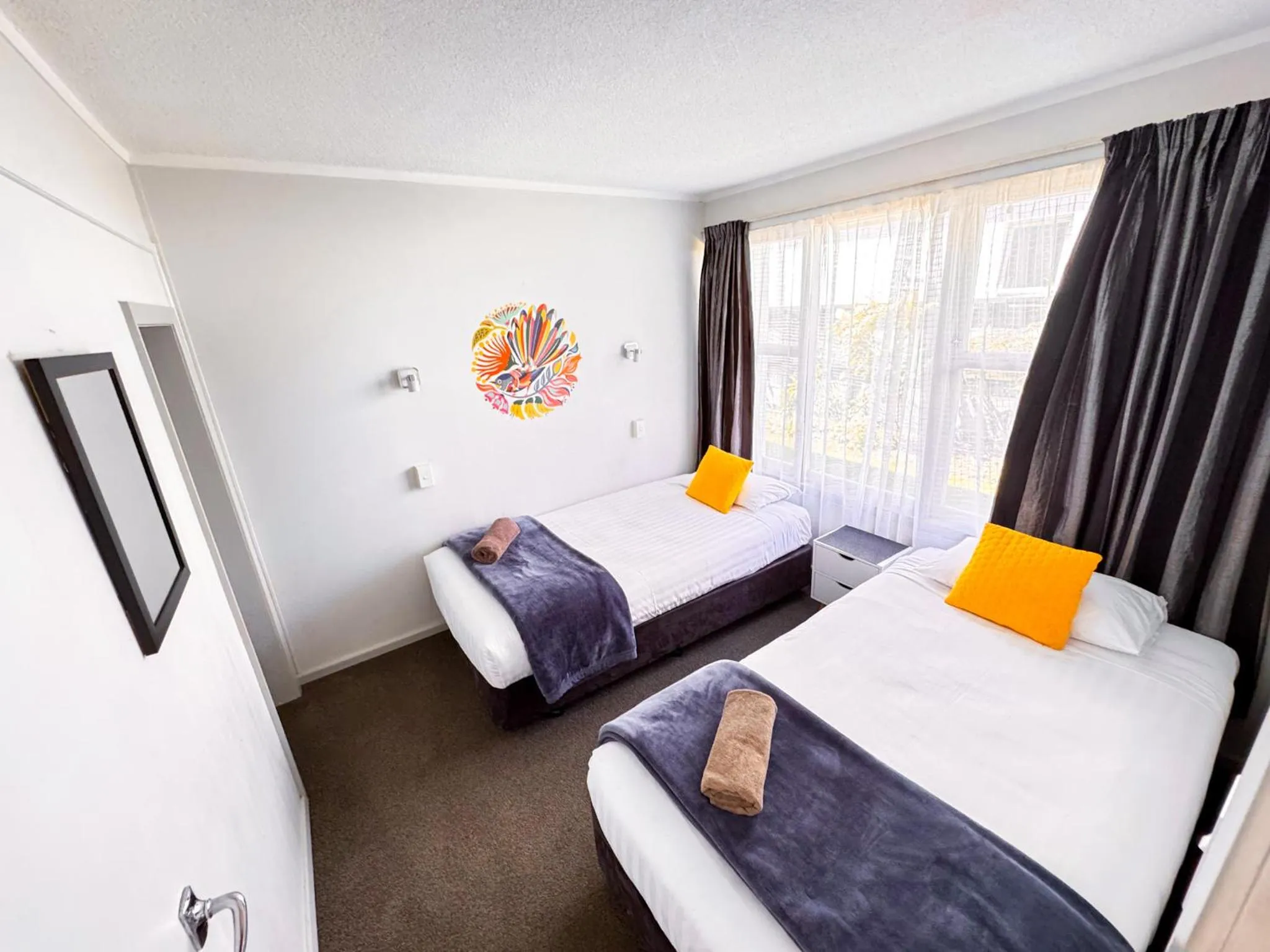 Bed in Waikanae Beach Motel