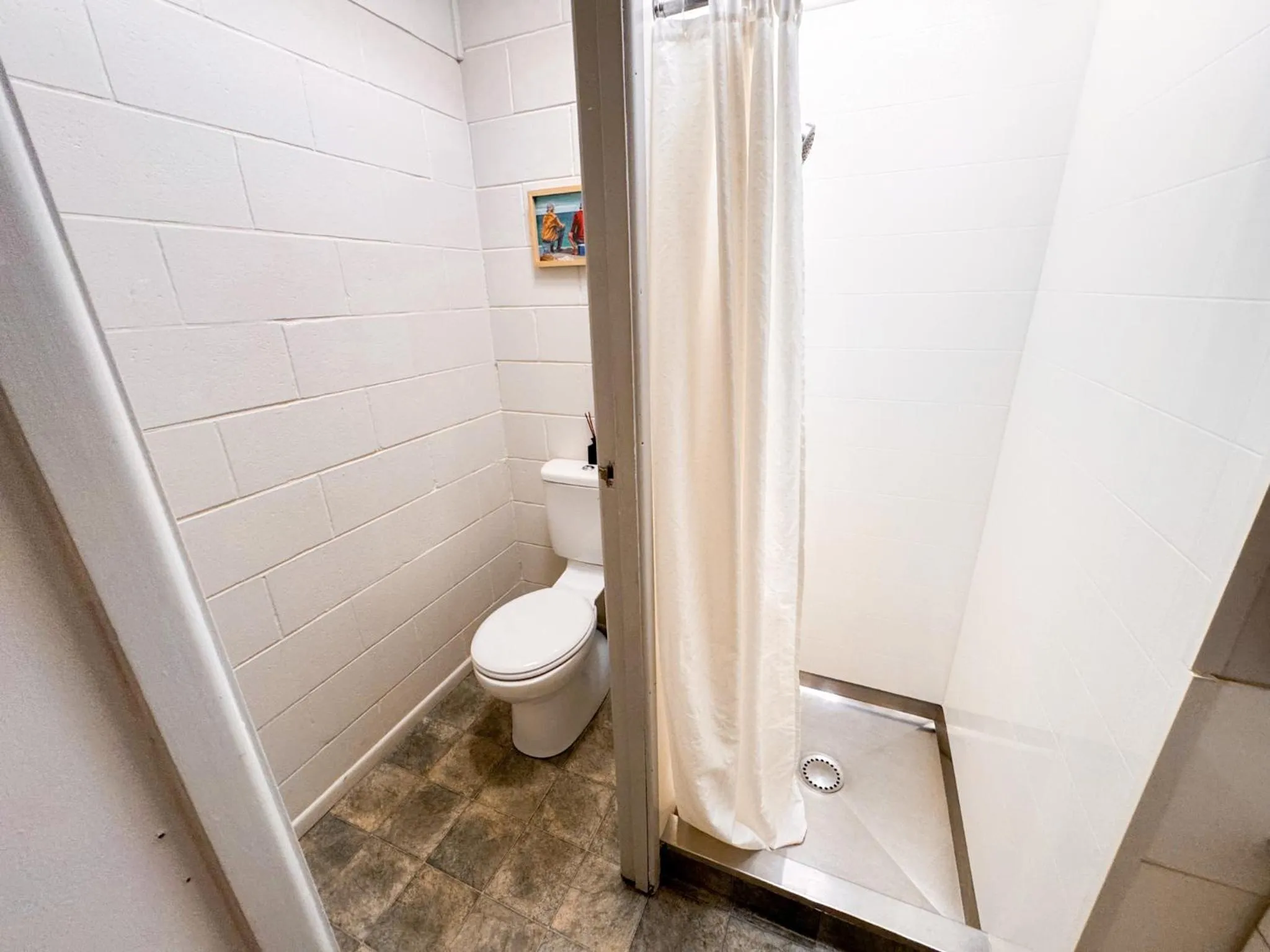 Shower in Waikanae Beach Motel