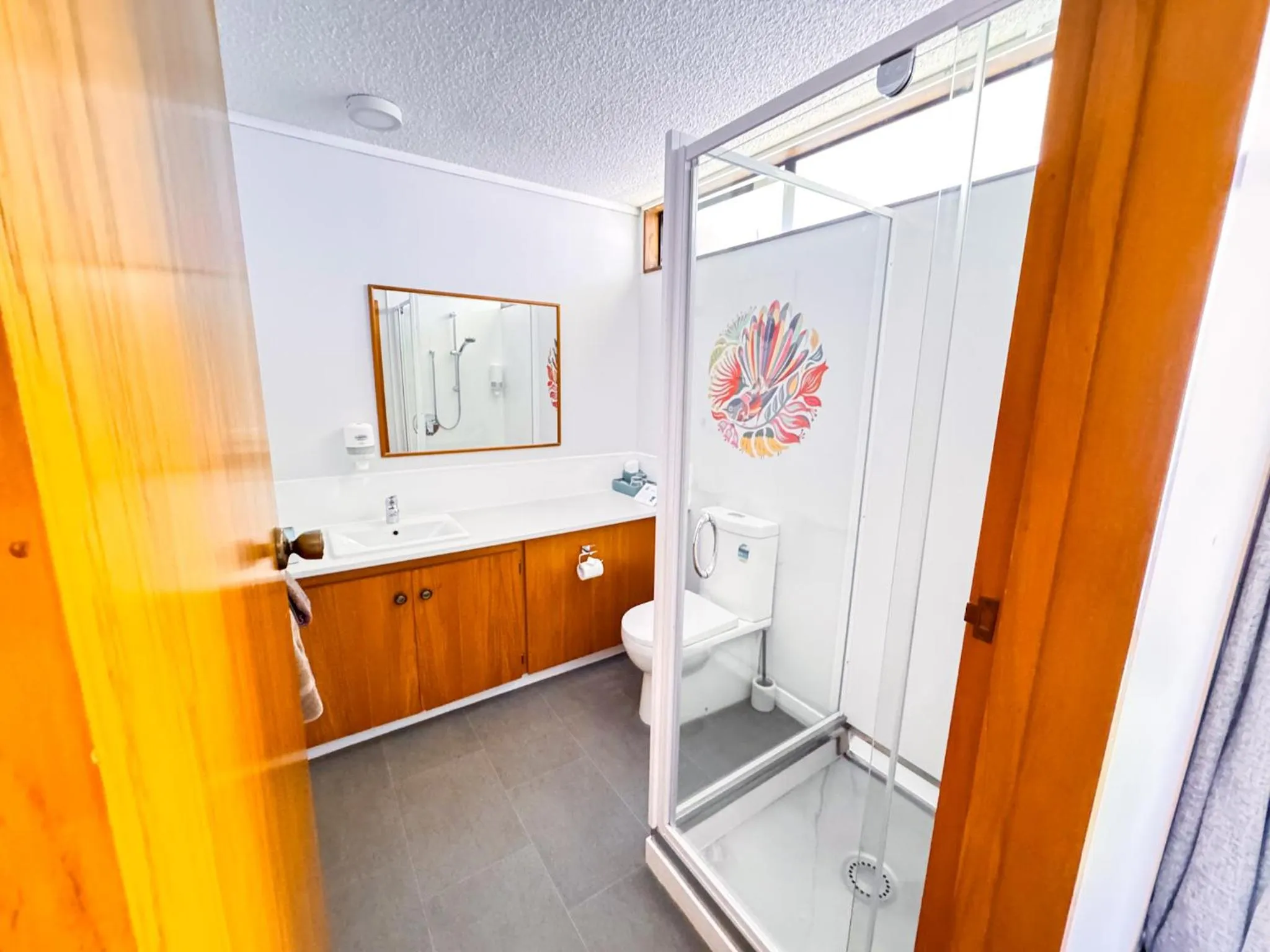 Shower in Waikanae Beach Motel