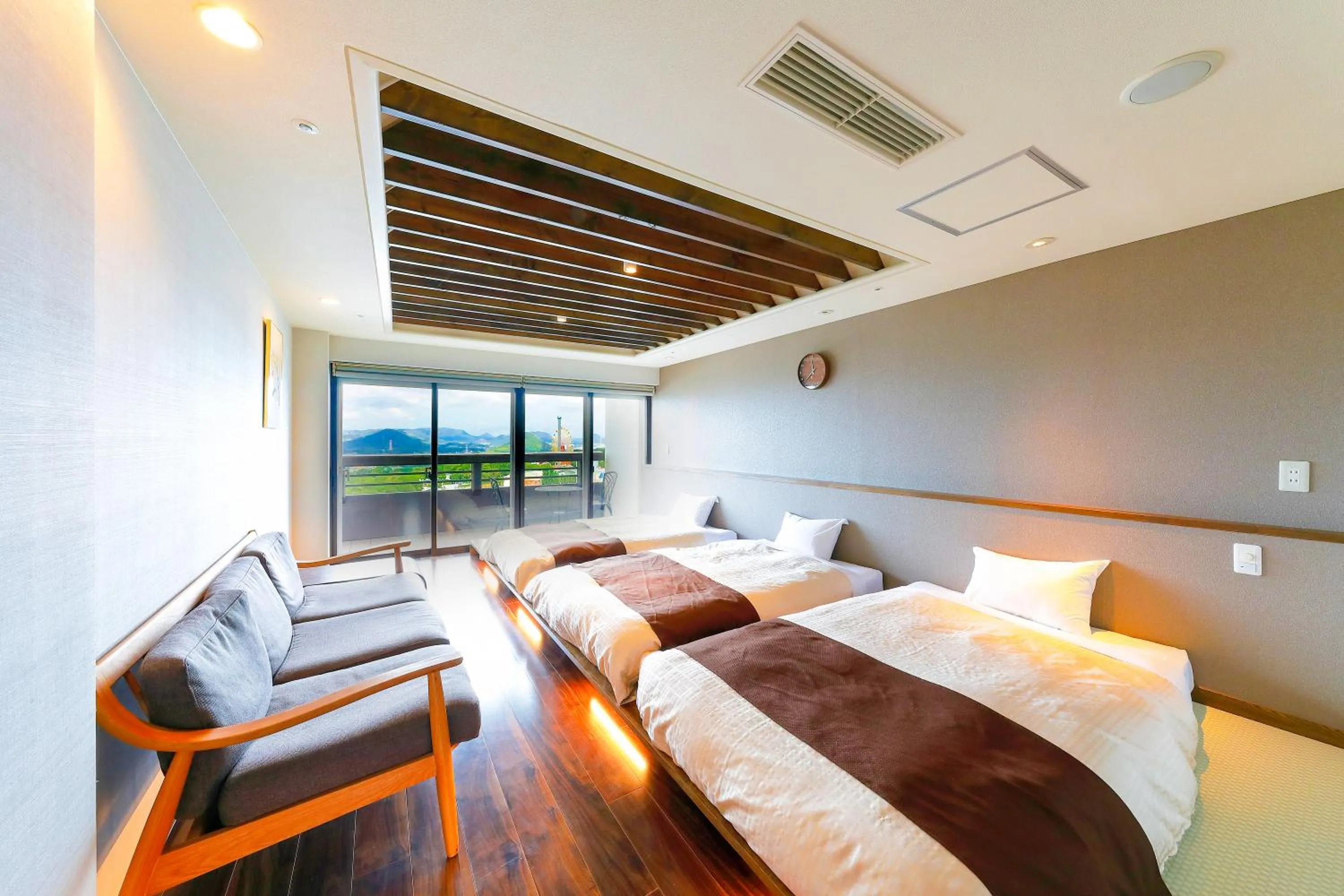 Photo of the whole room, Bed in Ooedo Onsen Monogatari Hotel Reoma no Mori